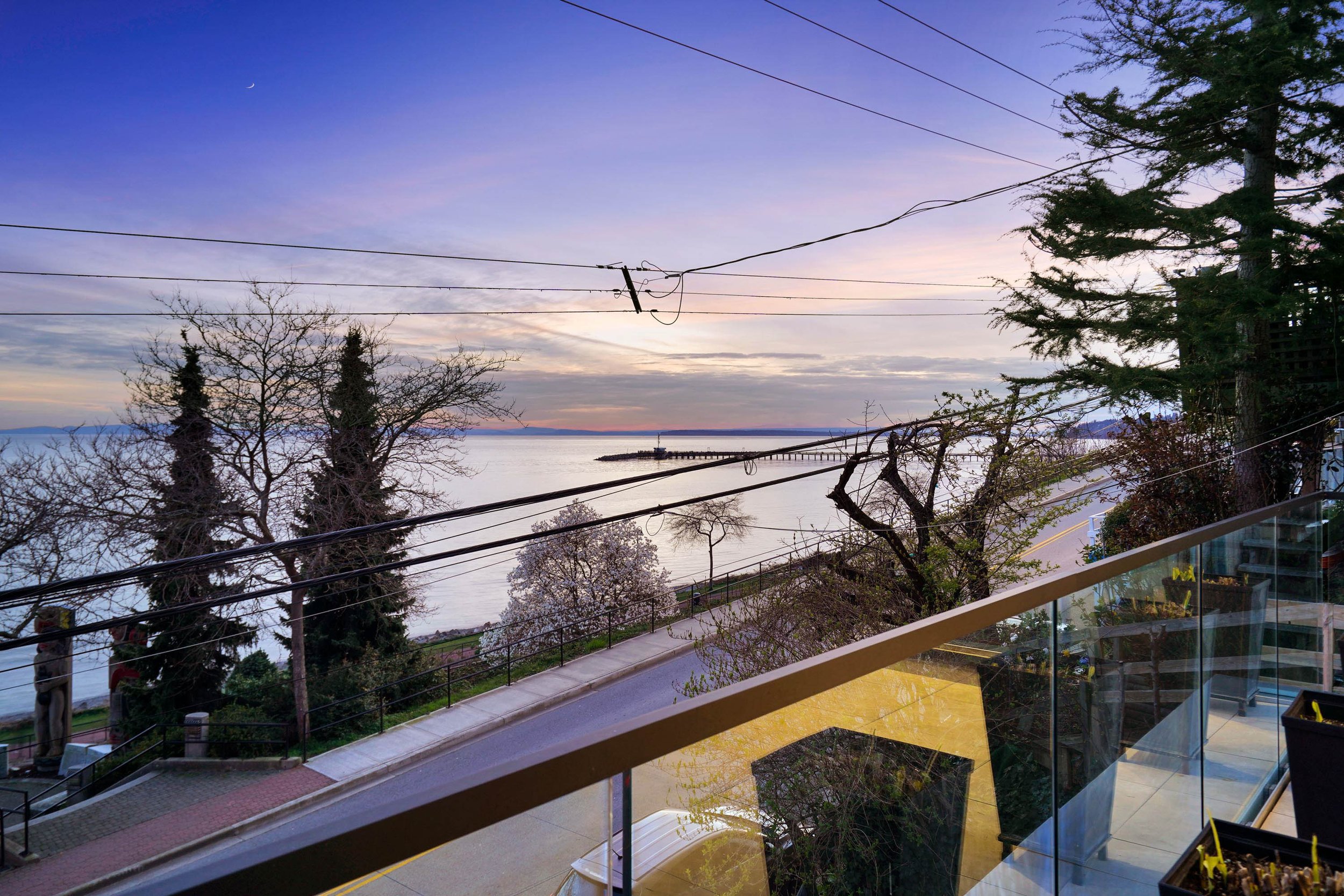 12-15377 Marine Drive White Rock BC (12).jpg
