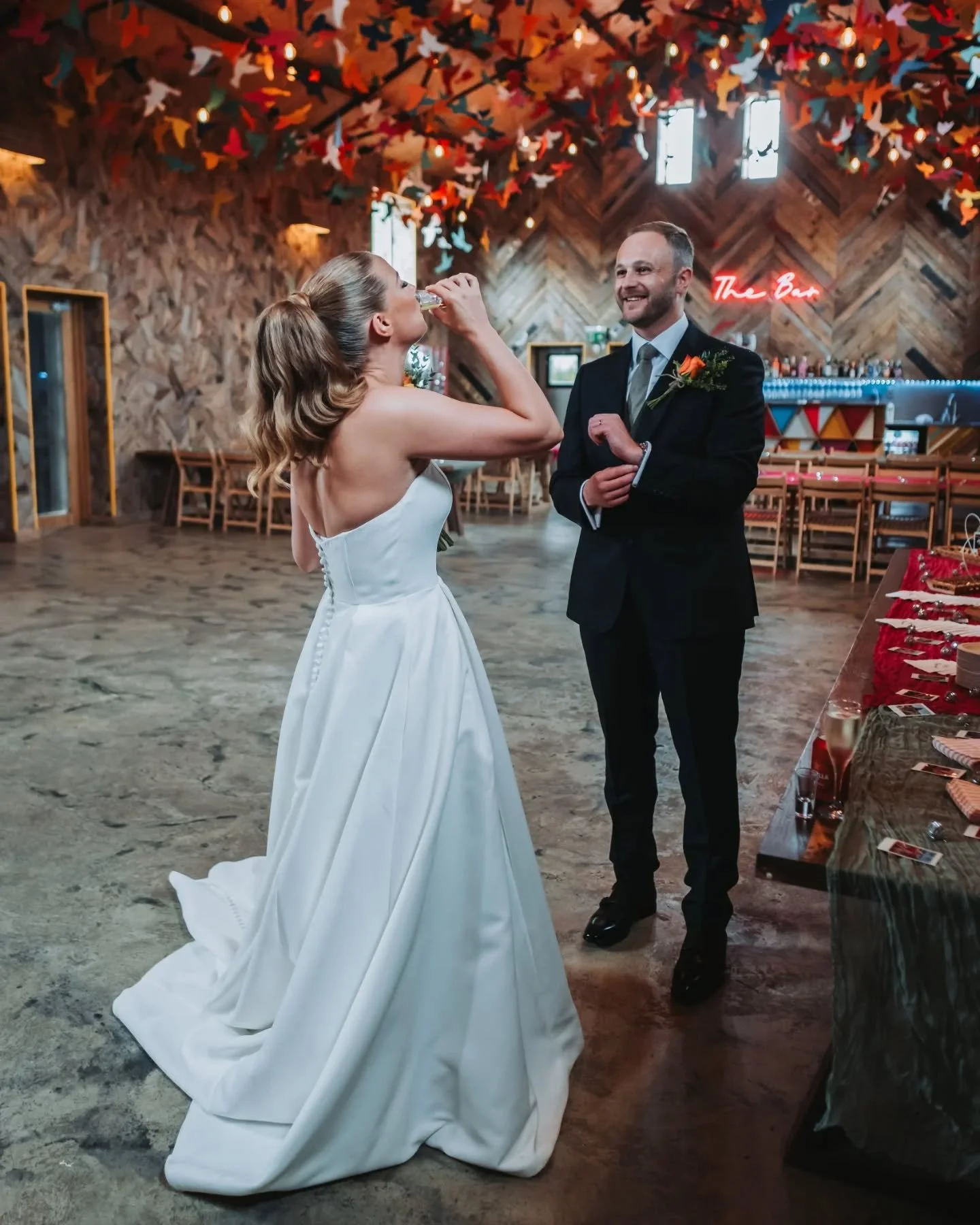 I just delivered Melissa &amp; Joe&rsquo;s full gallery and I&rsquo;m still smiling from this day! 💛

Laid-back morning prep, a beautiful outdoor ceremony, relaxed portraits around the grounds and one of the most fun dance floors I&rsquo;ve photogra