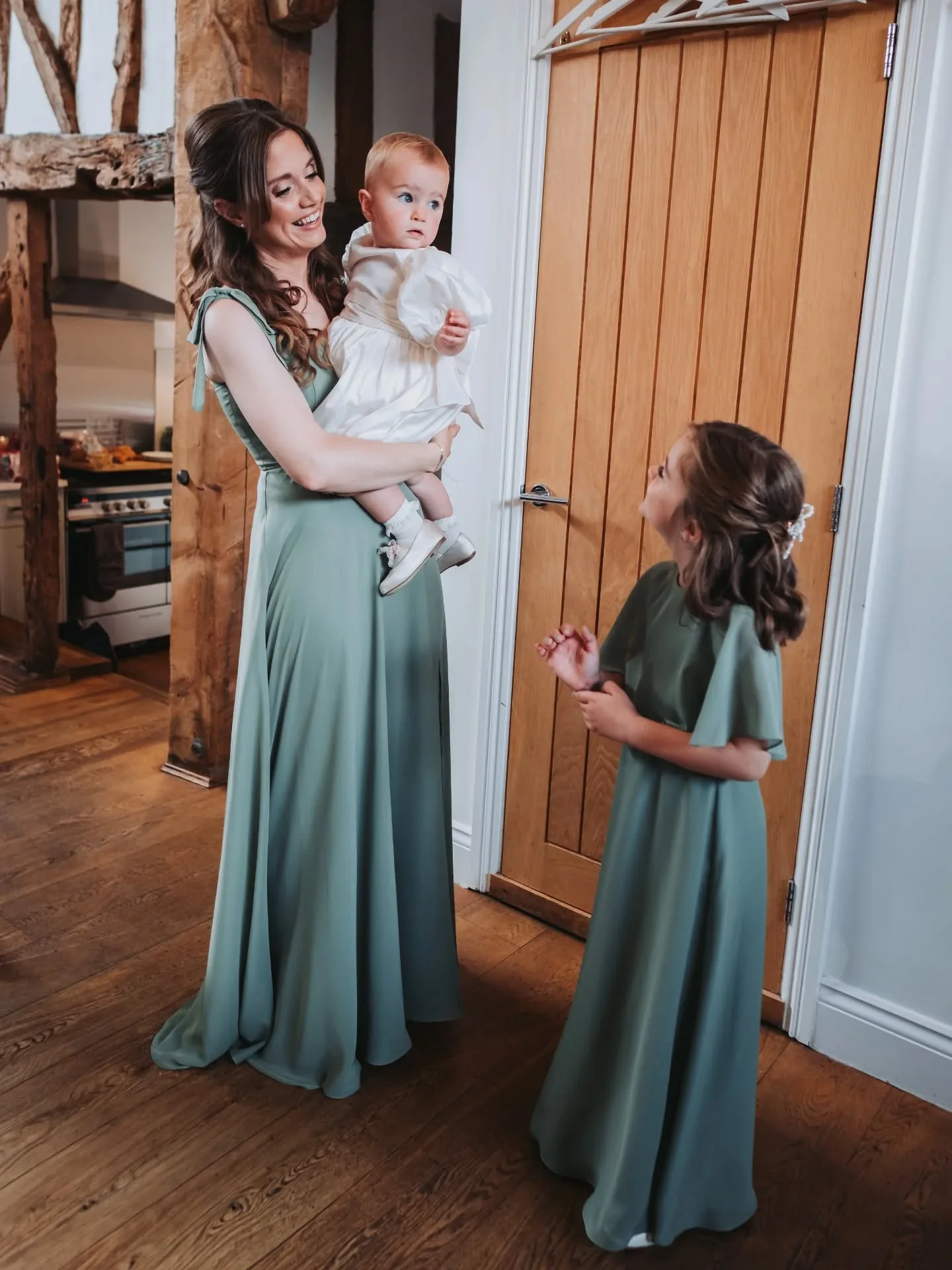 Bridal prep isn&rsquo;t just makeup and dresses, it&rsquo;s the people around you, the little moments, and the calm before the day really begins!

The bridesmaids keeping things light, the kids popping in and out, and those candid moments that end up
