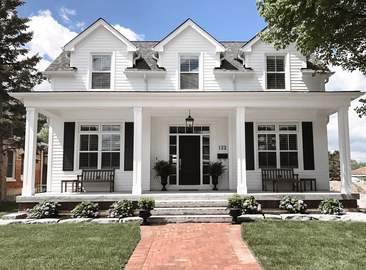 MODERN COLONIAL