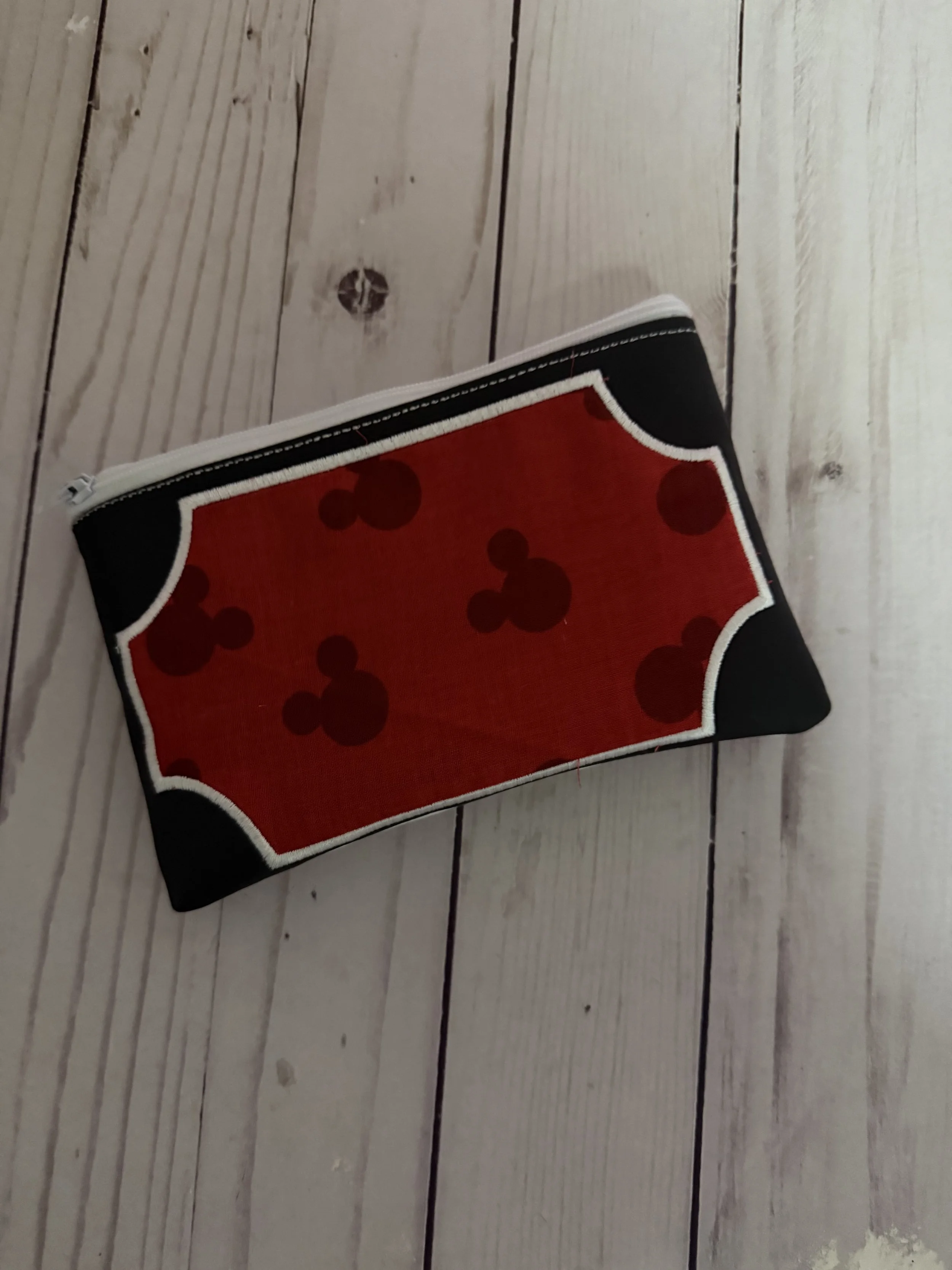 Mickey  Mouse Zipper Pouch