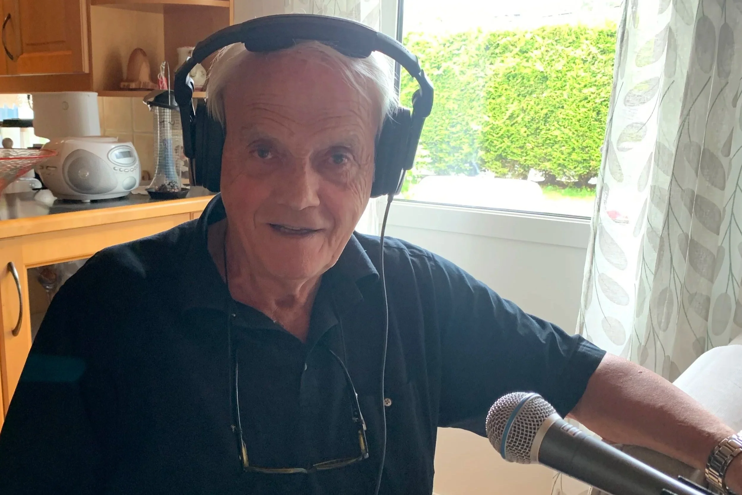 Episode 1 - Hva var det detektiven fikk bakoversveis av?