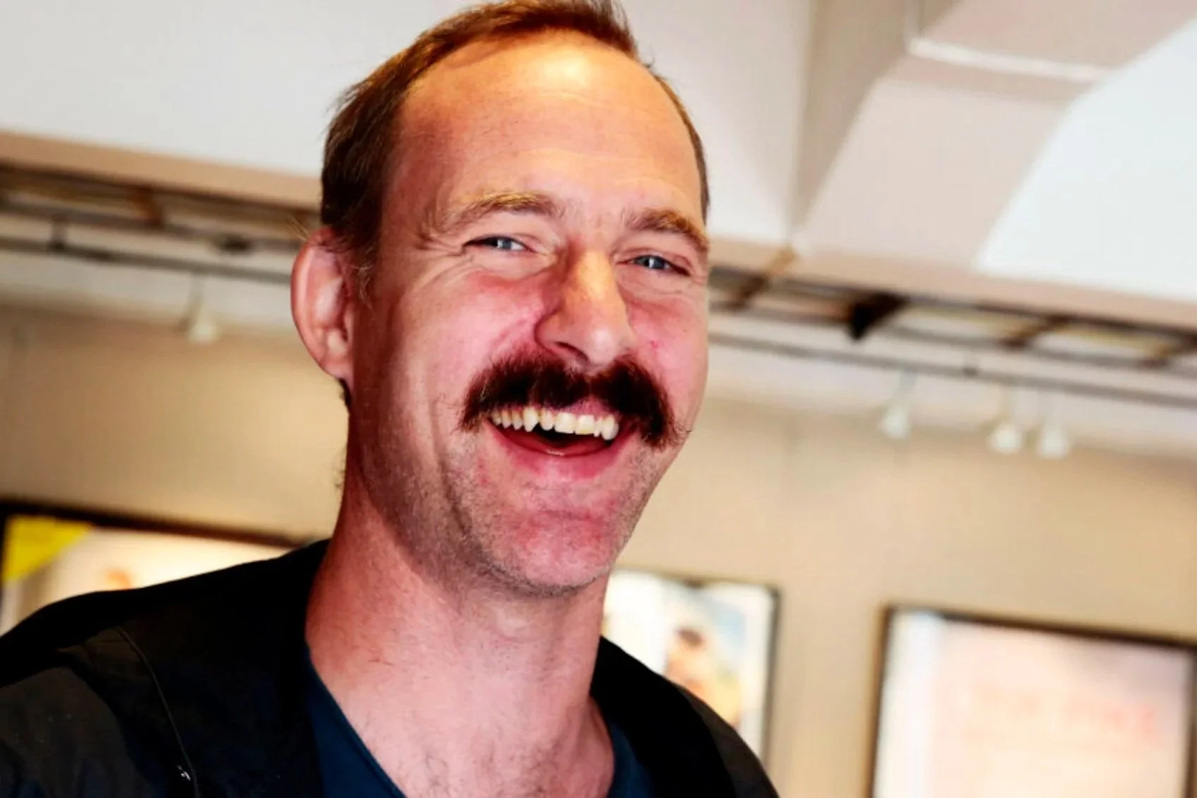 Må punge ut til skuespilleren