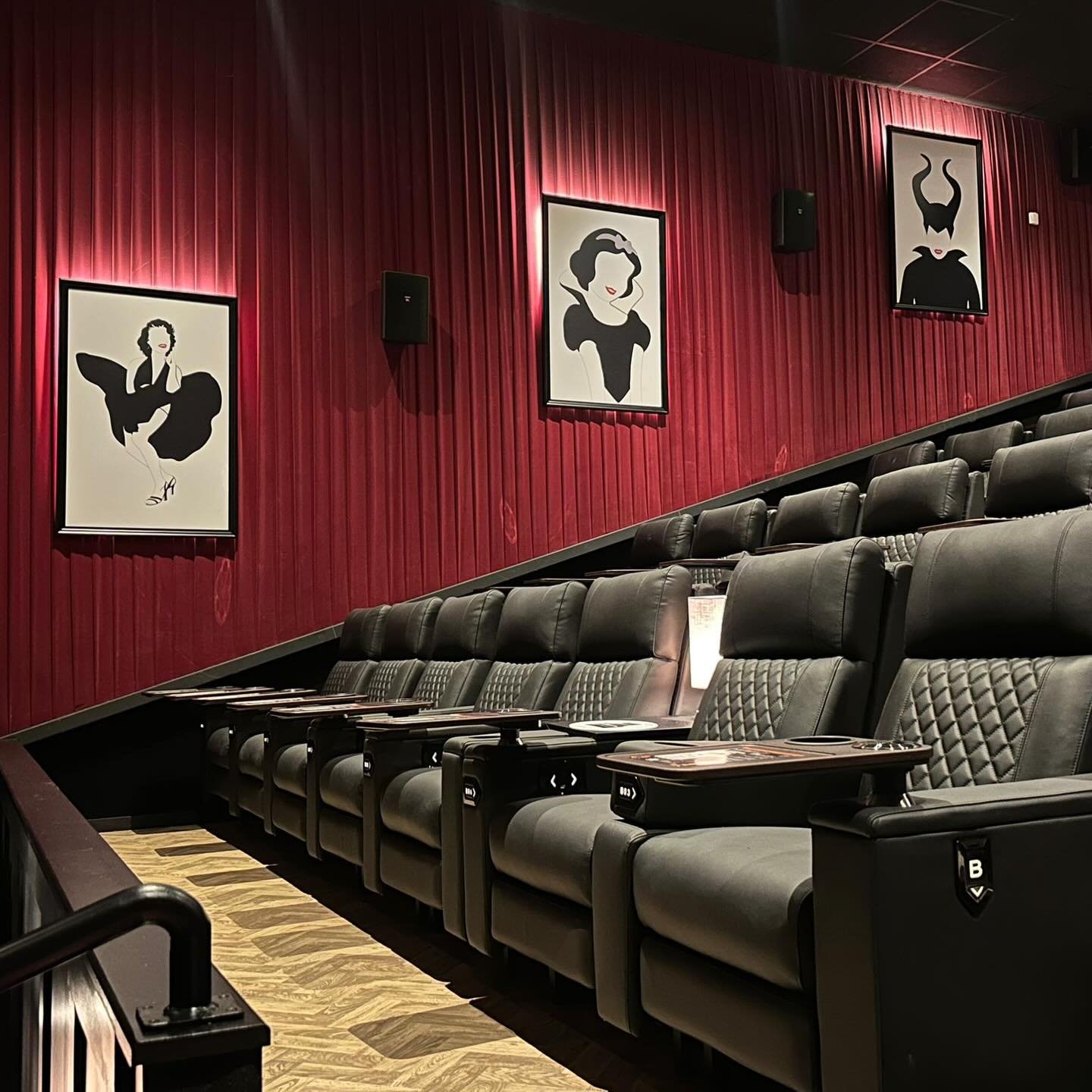 We recently framed up some iconic movie characters for the opening of the newest directors lounge for @eclipsecinemas_liffordstrabane 🍿🎬🎥🎞️ Screen 6

How great do they look, if anyone hasn&rsquo;t been before- we highly recommend reclining back w