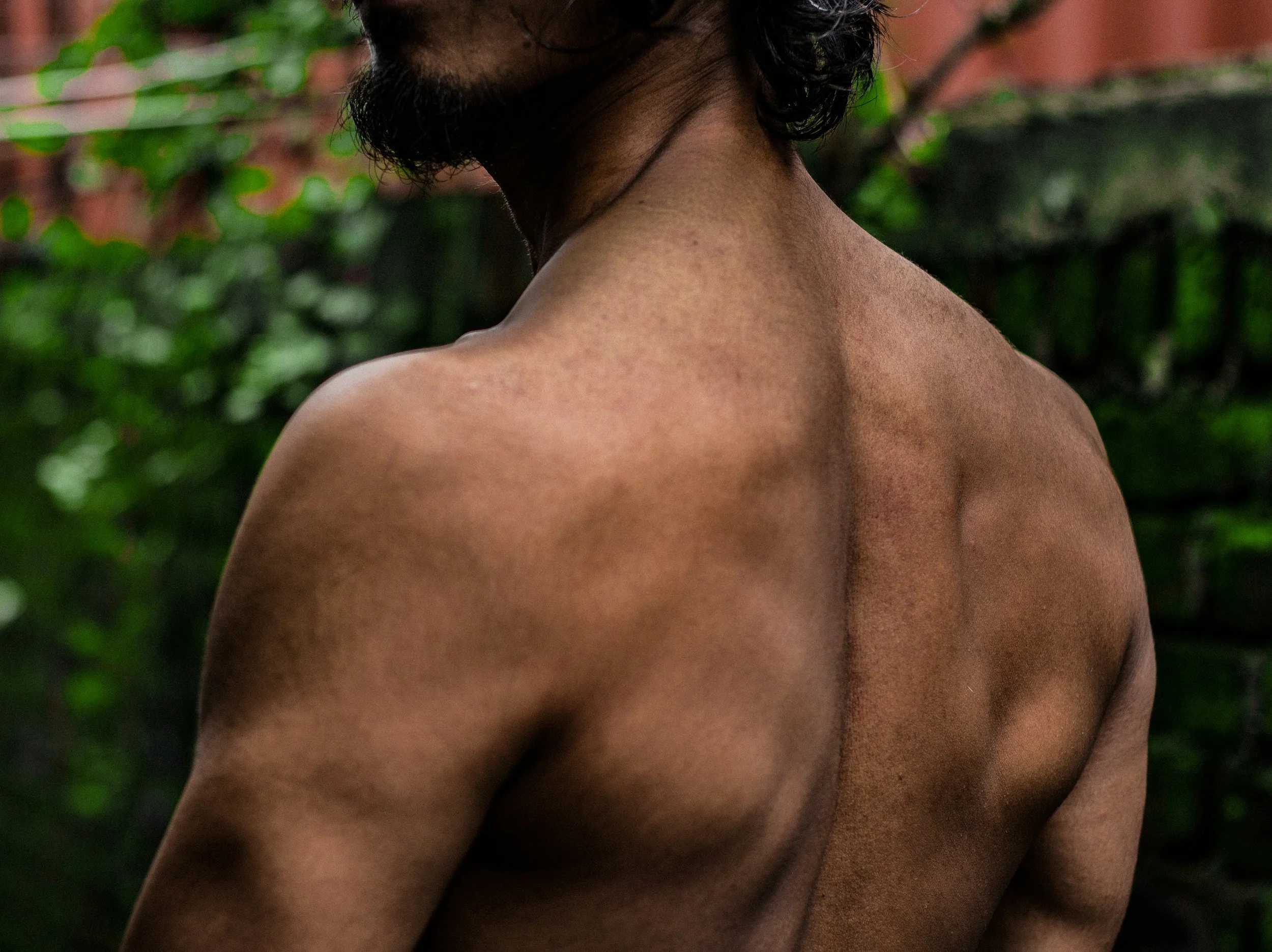 🌿 Lower Back Pain Relief Through Clinical Massage Therapy