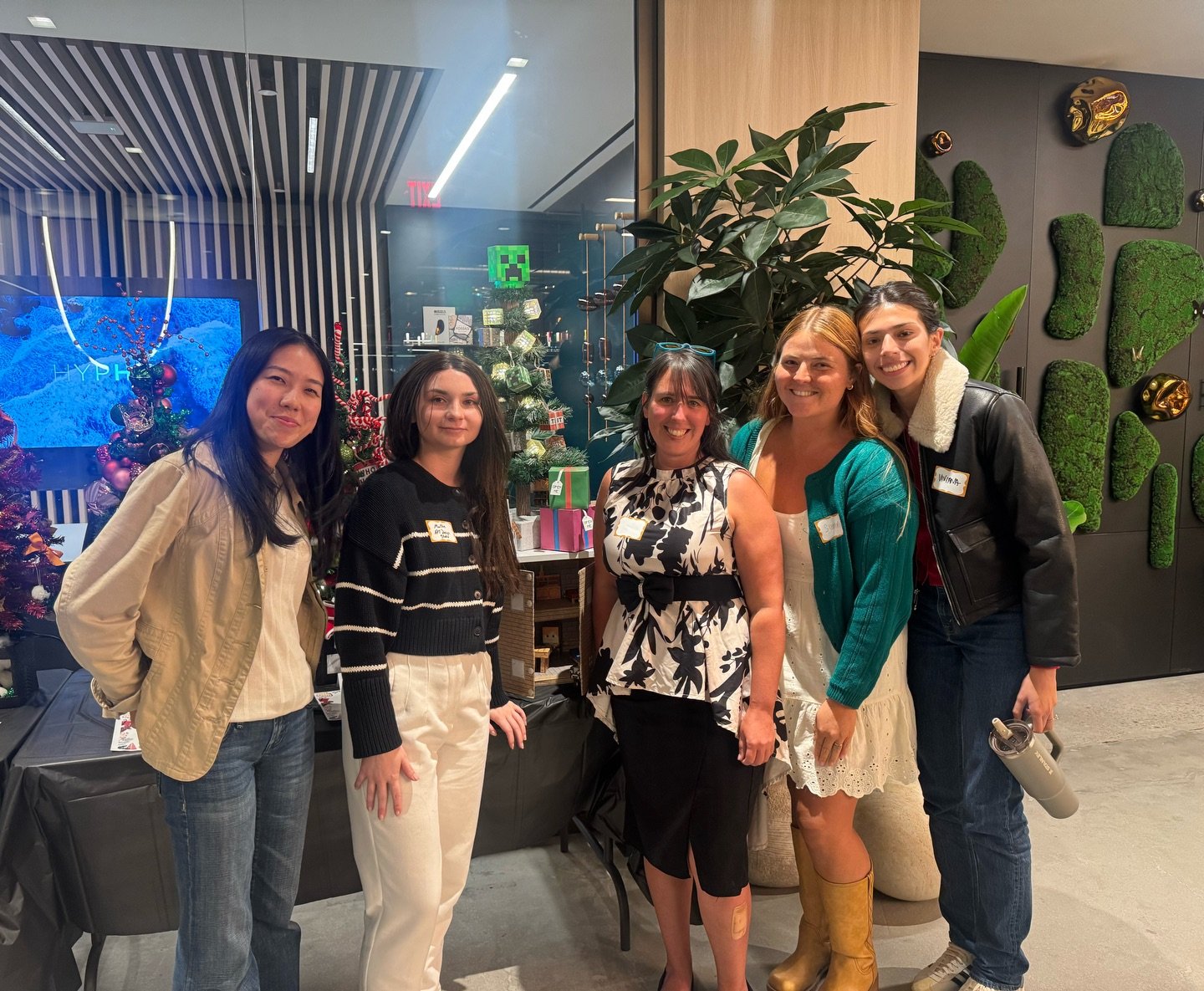 Our Christmas tree for the j+j holiday celebration for children in the hospital this season. Fun to be apart of a great event! 🎄🎉