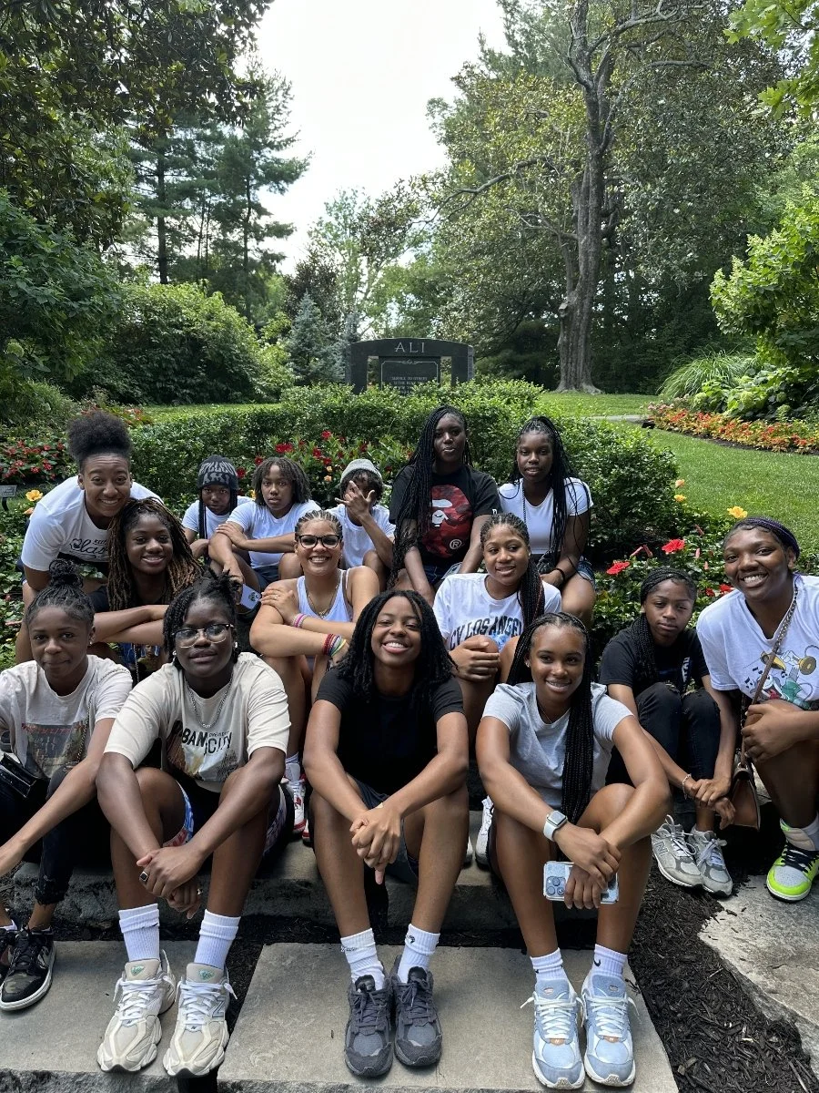 The all Female Basketball time, from the hunting park youth development. 