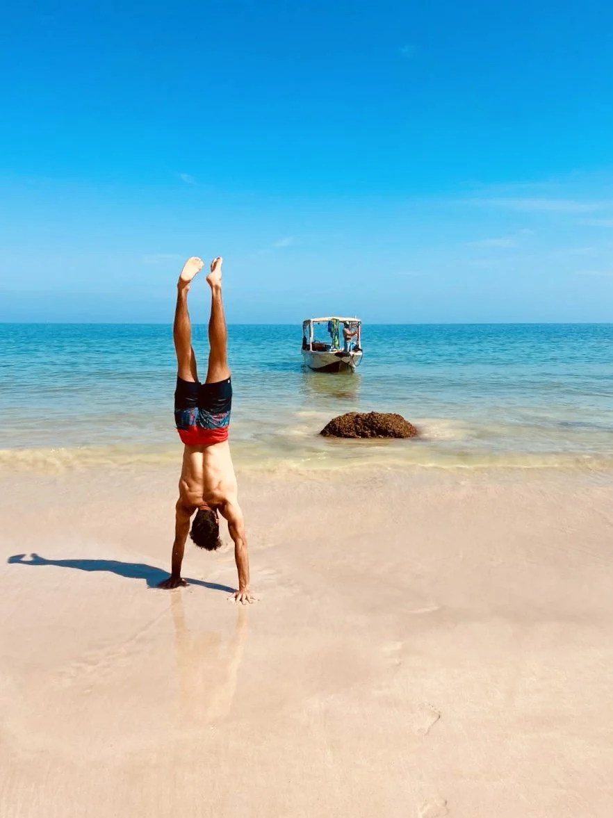 handstand.jpg