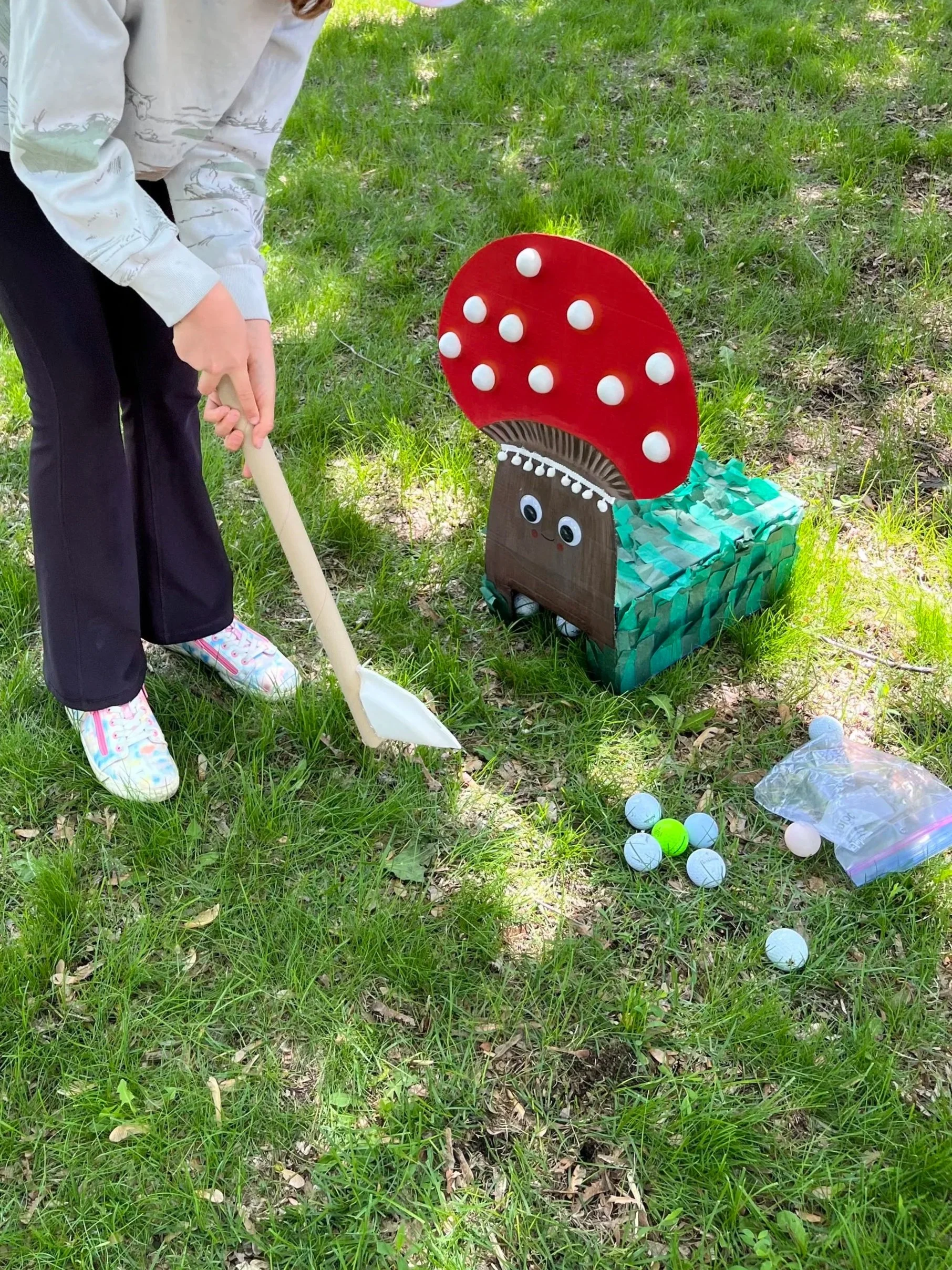 Navigator's made an art inspired mini golf course with ArtStart.
