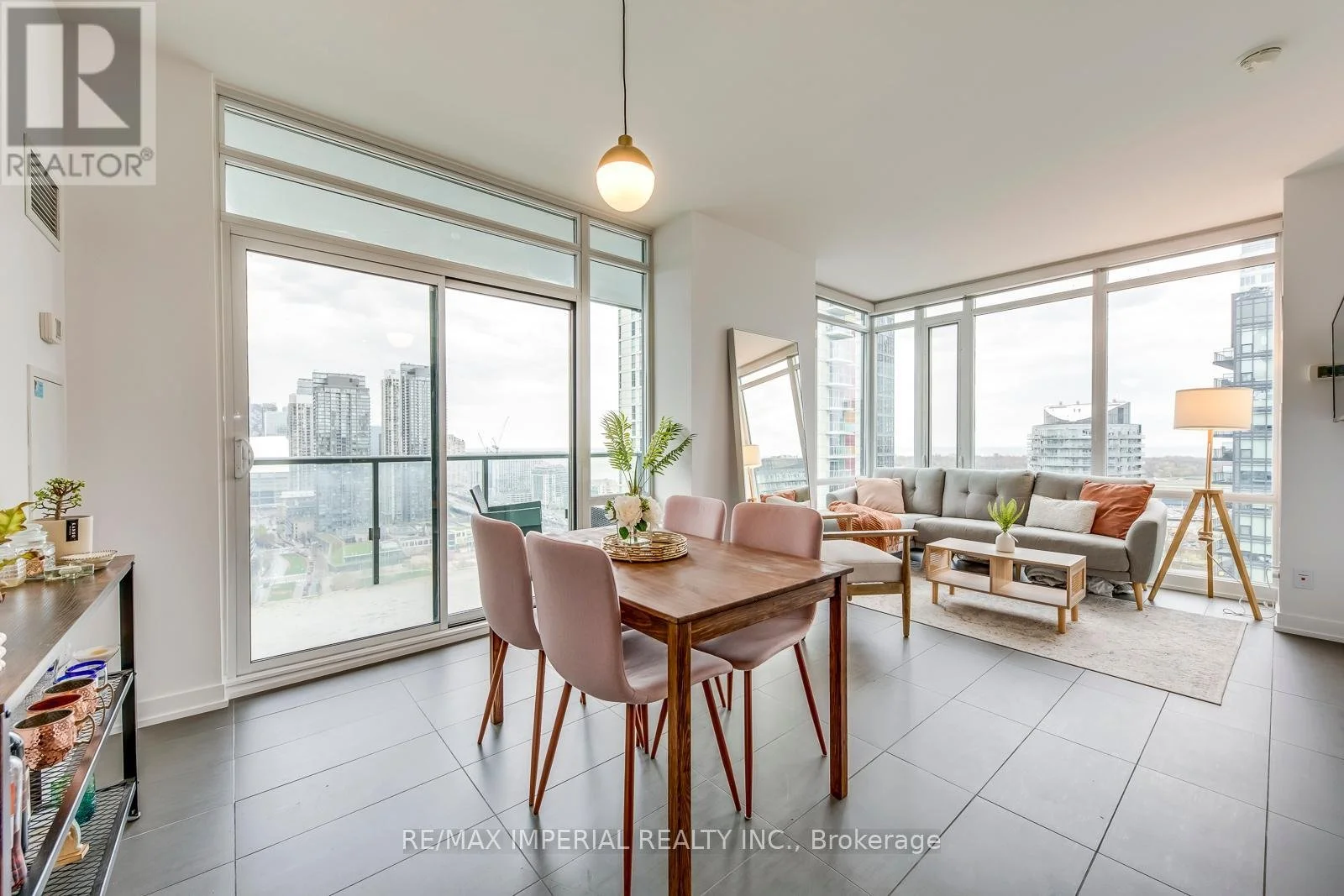 toronto condo image.jpeg