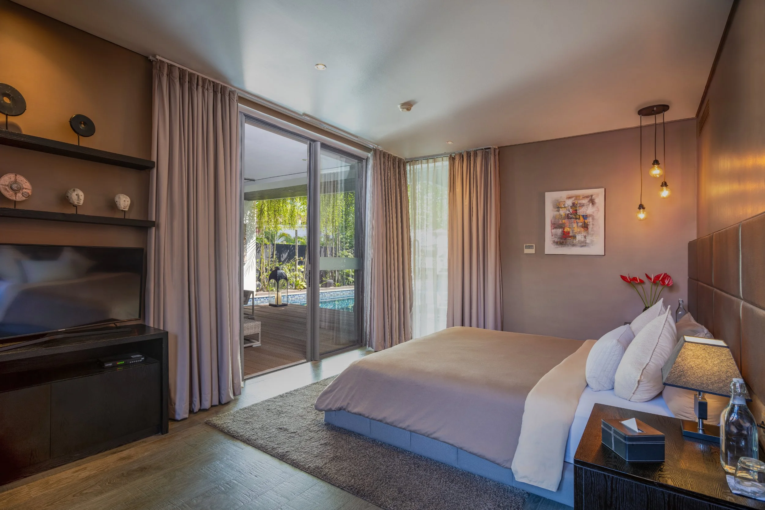 VillaBalimu_Seminyak_Bali_08_Bedroom.jpg