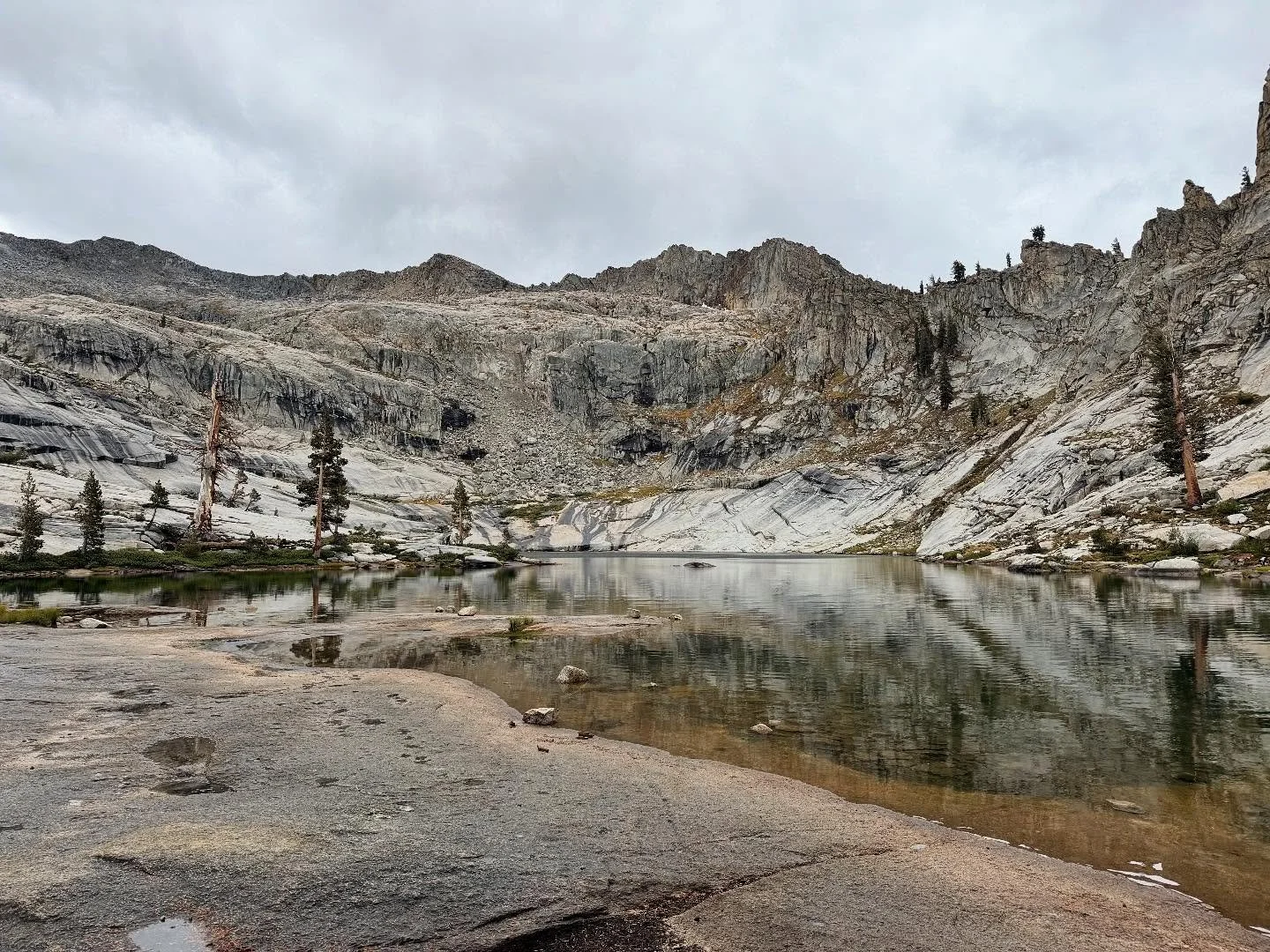 The Lakes Trail - unedited (091825)
touched some grass. walked in the rain, some mist, and the dark. basked in the wee bits of sun. &amp; these are just the horizontal flicks we got 🥹 you betcha this is a 3pt series.