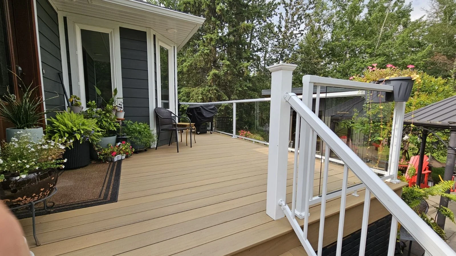 DeckStairs.jpg