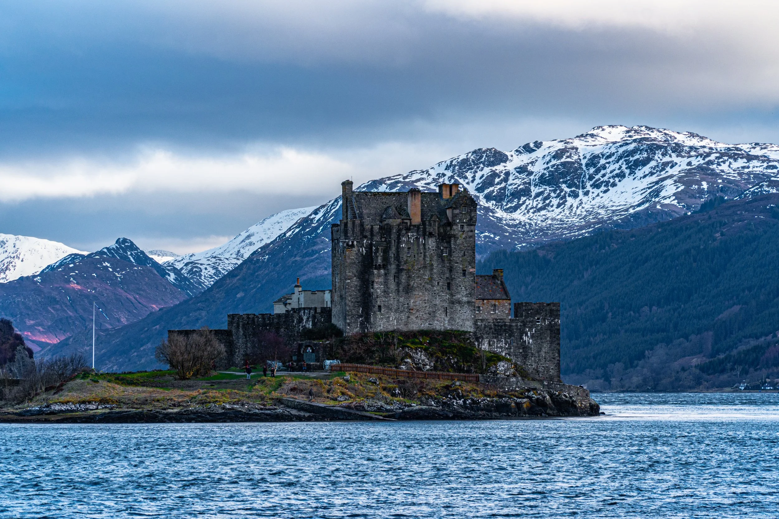 eileen donan castle.jpg