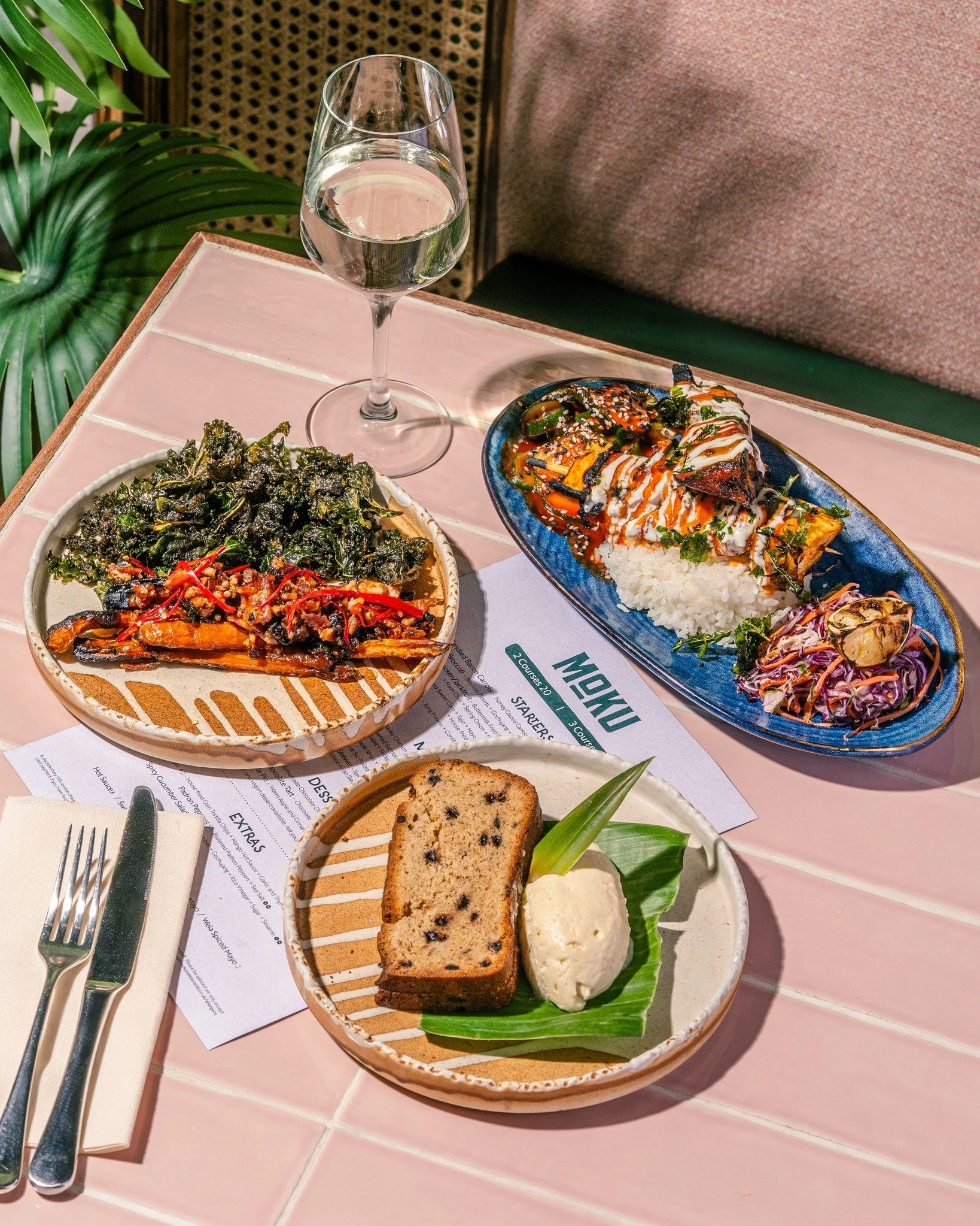 Need to plan a date night with your other half? We have Set Menus available to take the pressure off. Enjoy 2 Courses for &pound;20 &amp; 3 for &pound;25 between 3pm to 6pm Wednesday to Friday. 

Head to our website to book your table.