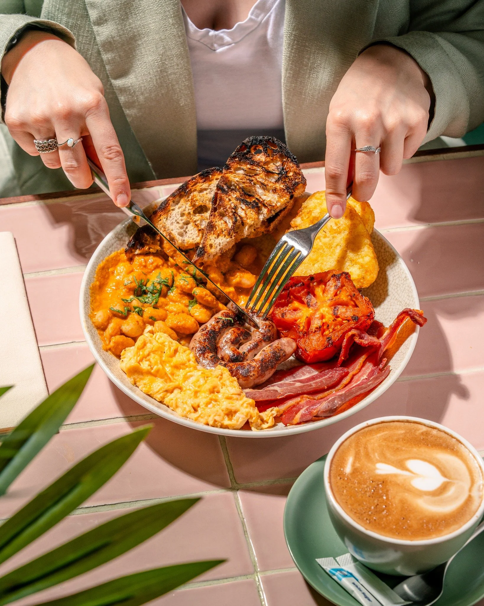 The early bird gets the worm, or a Full Moku - Heading out and about today? Fuel up from 10am with all your Moku Breakfast favourites! 

We have walk-in space available or you can book a table via the link in our bio!