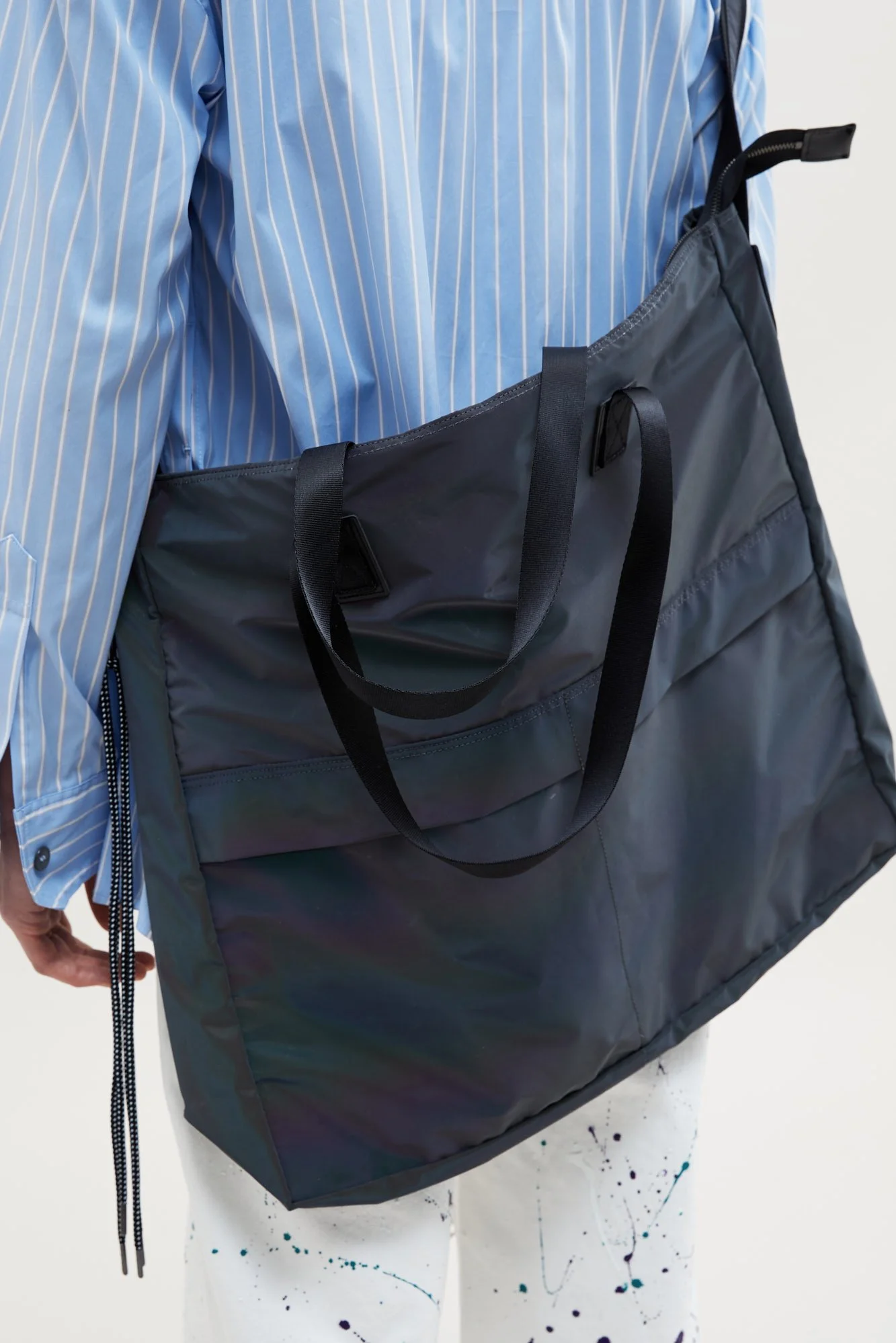 ANDERSSON CROSSOVER BAG 모델컷.jpg