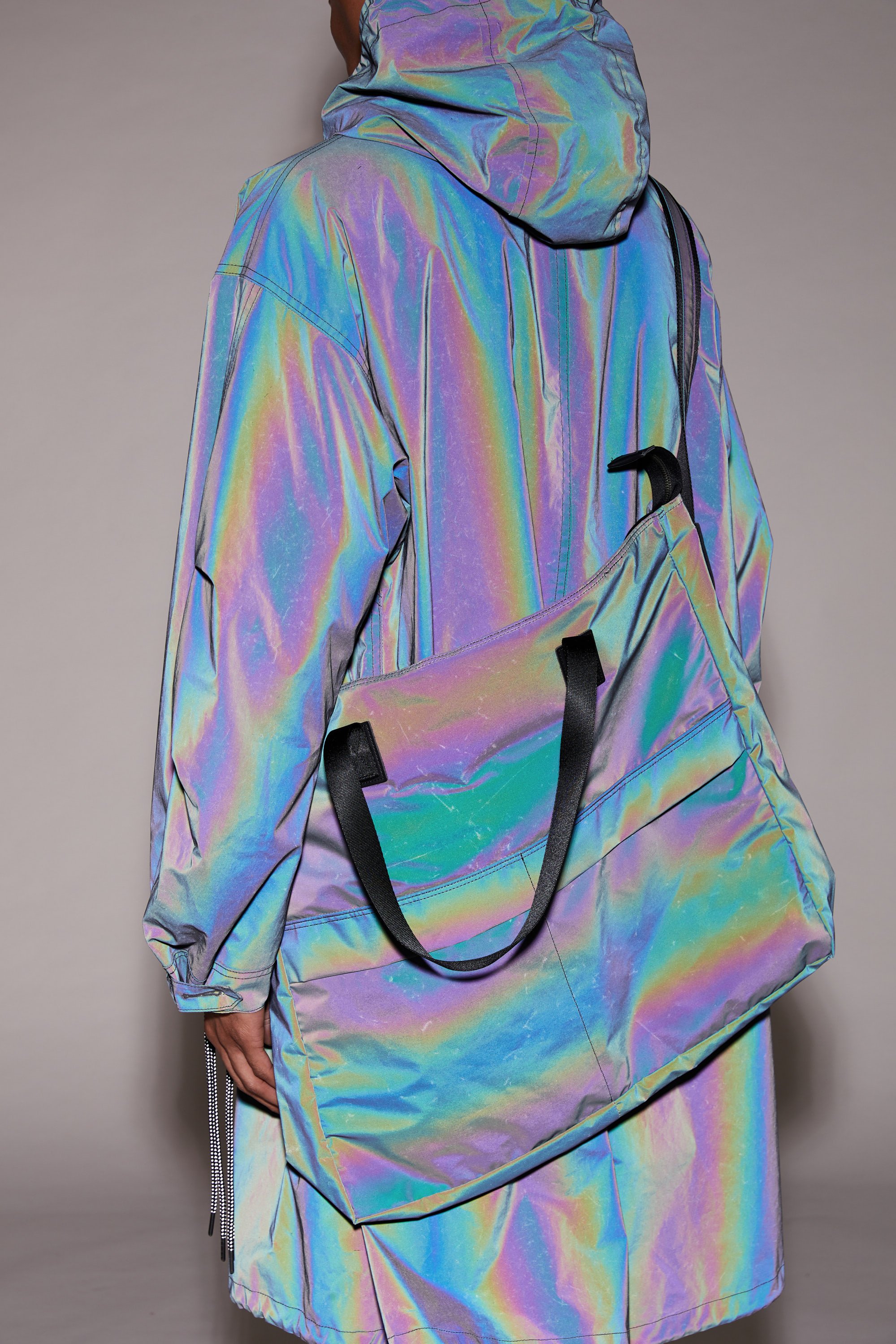 ANDERSSON CROSSOVER BAG 모델컷2.jpg