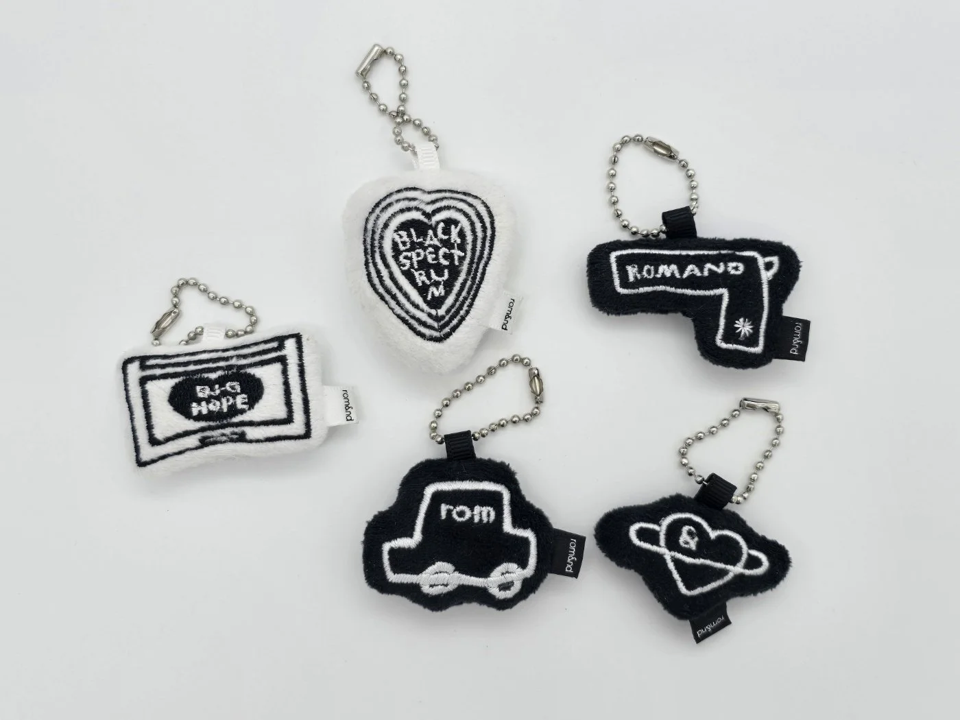 롬앤 패브릭 키링 블랙.jpg