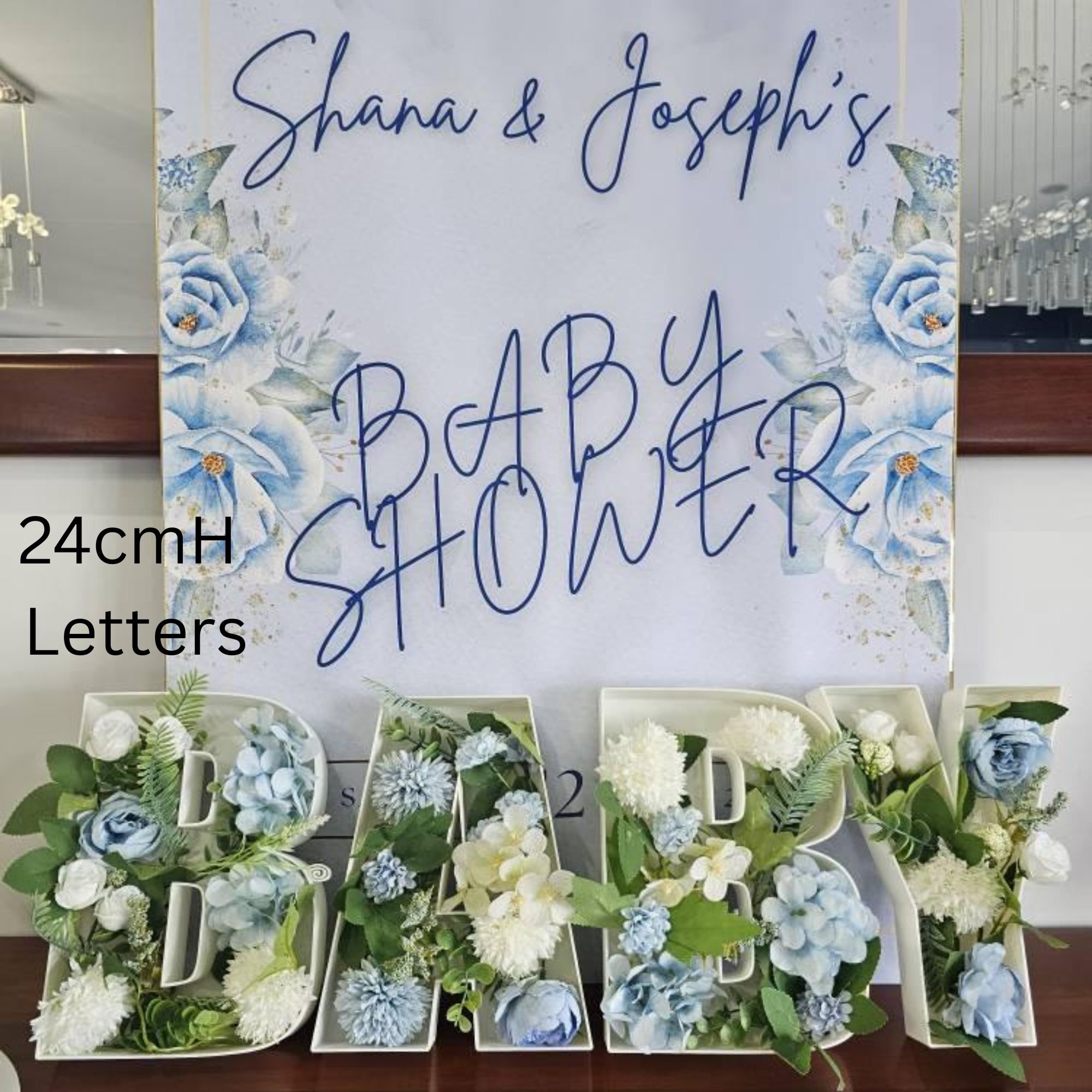 baby shower sign welcoming people to thier baby shower