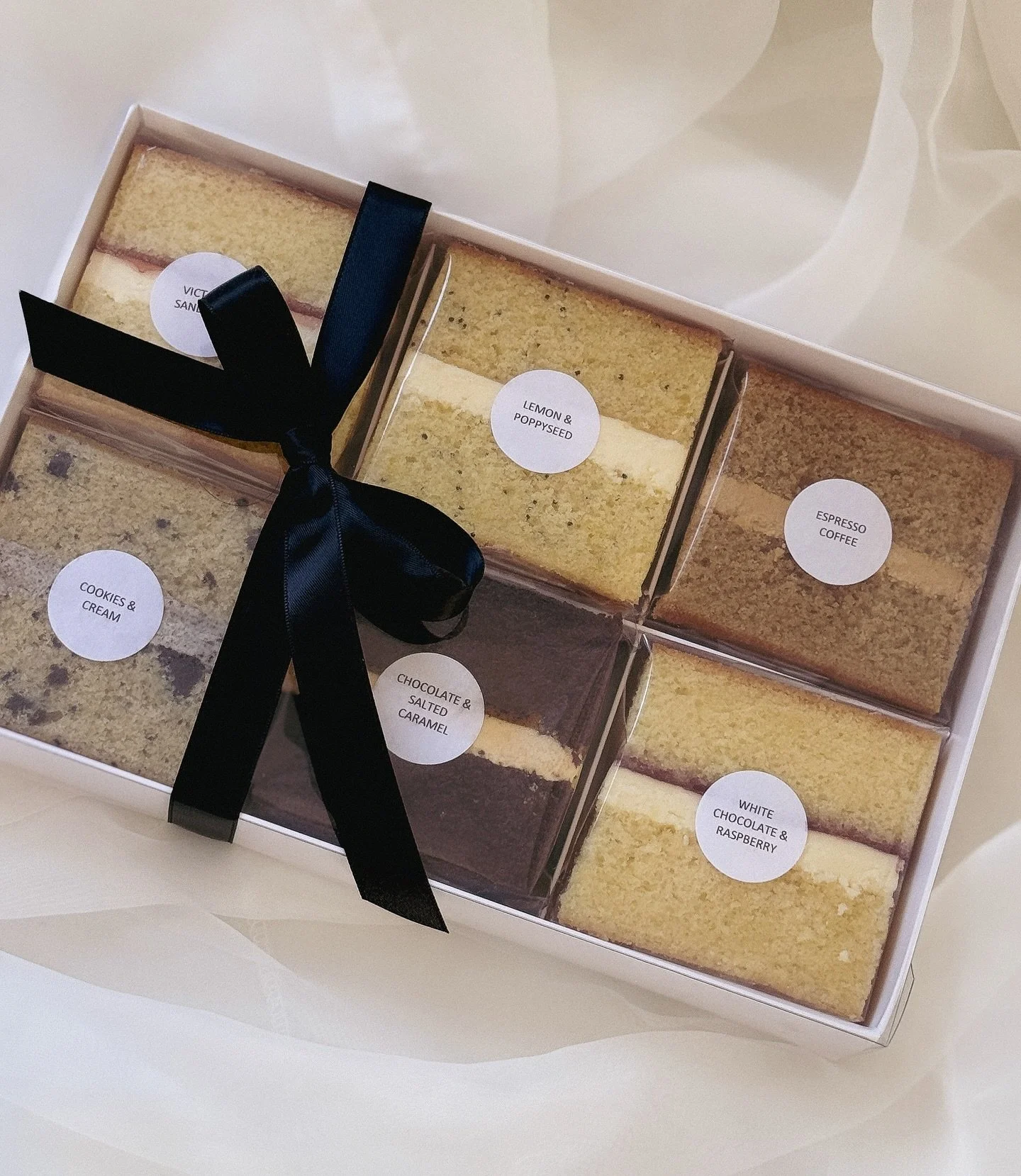 T A S T E R  B O X E S

It&rsquo;s that time of year again! The latest batch of taster boxes are available to order NOW on the website for despatch later this month (link in bio and see stories!)

A box of cake slices in six delicious flavours posted