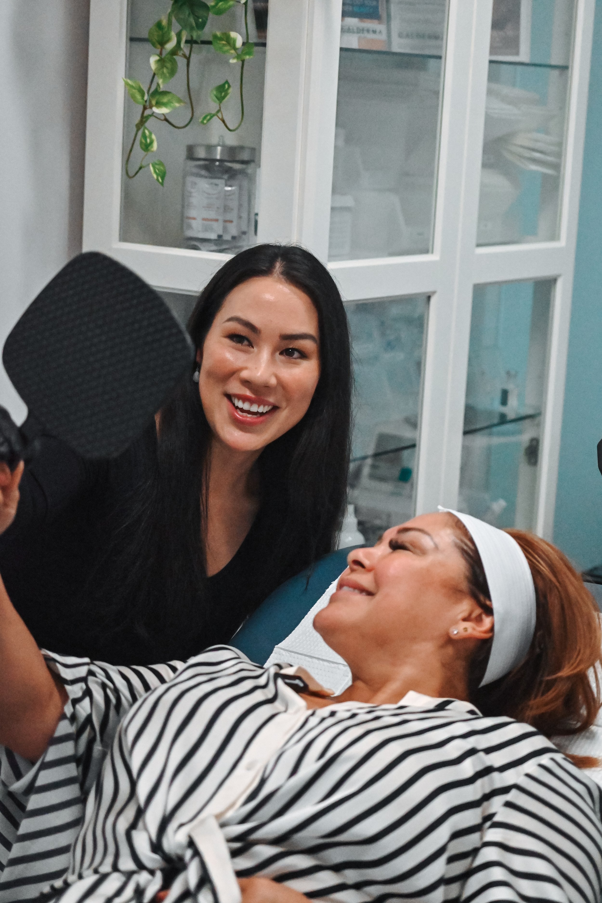 Glowing Skin vs Filler: What Actually Creates Natural Results?