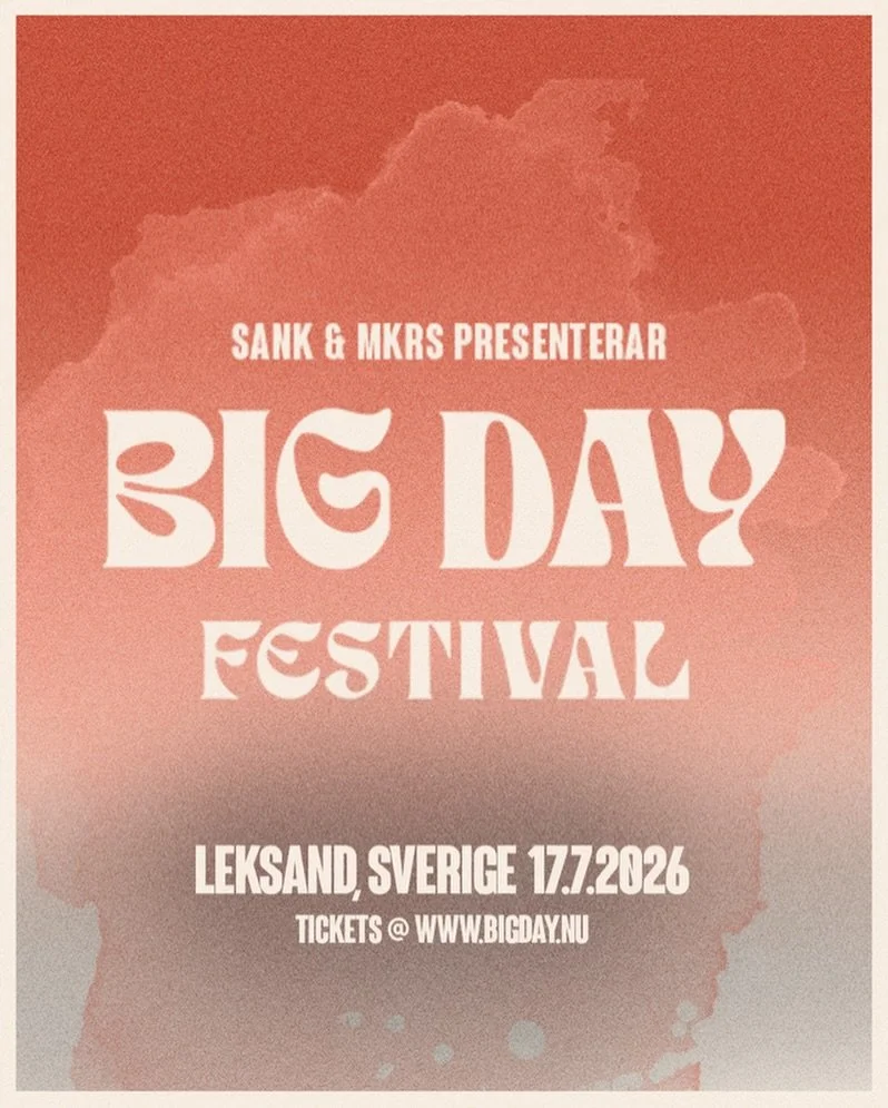 Big Day Festival kommer till Leksand den 17 juli! 🎶✨
Efter succ&eacute;n med Big Day-klubbarna bjuder vi tillsammans med MKRS p&aring; en dag fylld med musik, vibbar och minnen f&ouml;r livet.
Fredag  13 Mars sl&auml;pper vi artister!
