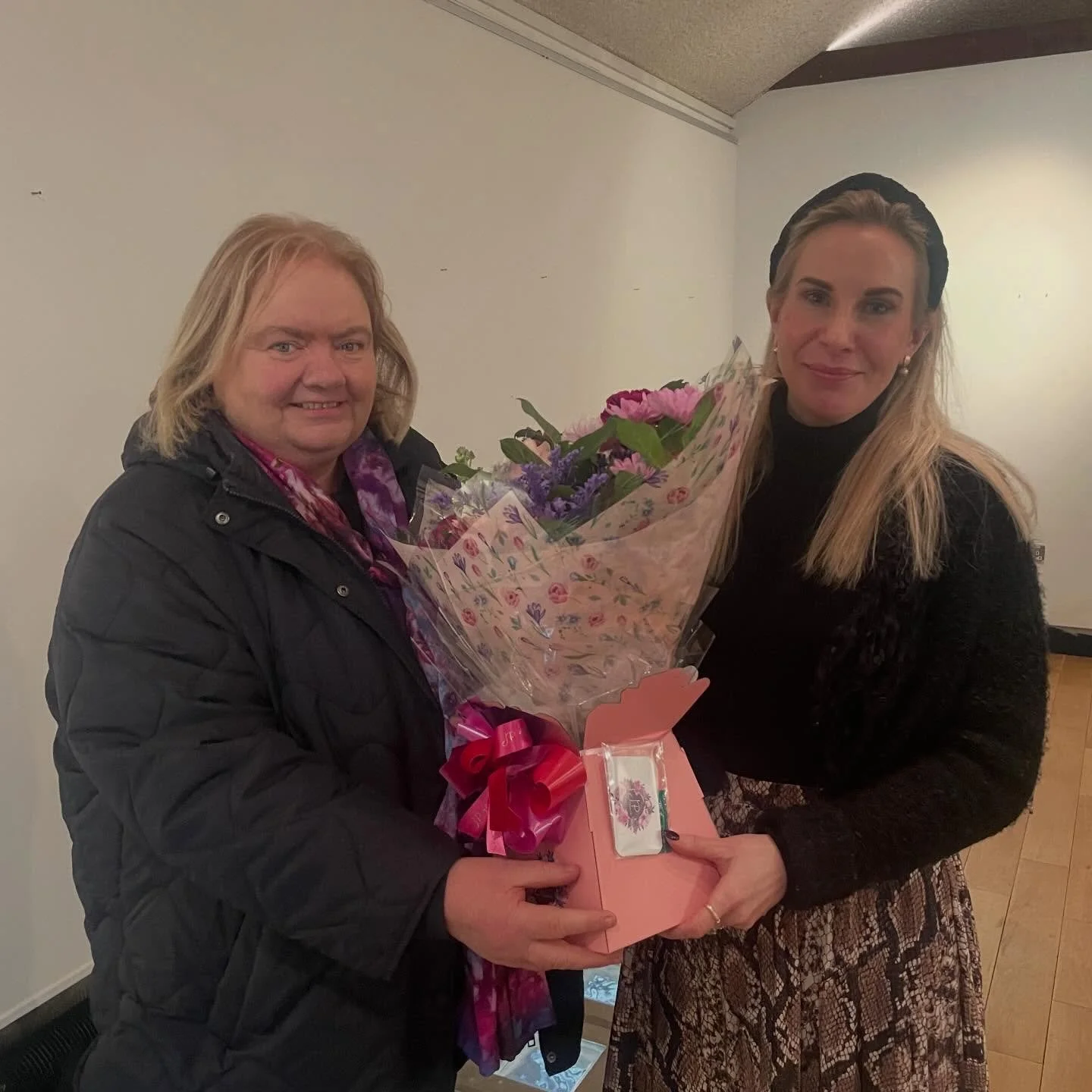 At our February meeting we presented Aprilanna Dinkin and Emily Treanor, our previous co-chairs, with flowers as a token to thank them for their leadership and dedication over the last few years 🙌
💐: @jpflowers.monaghan
