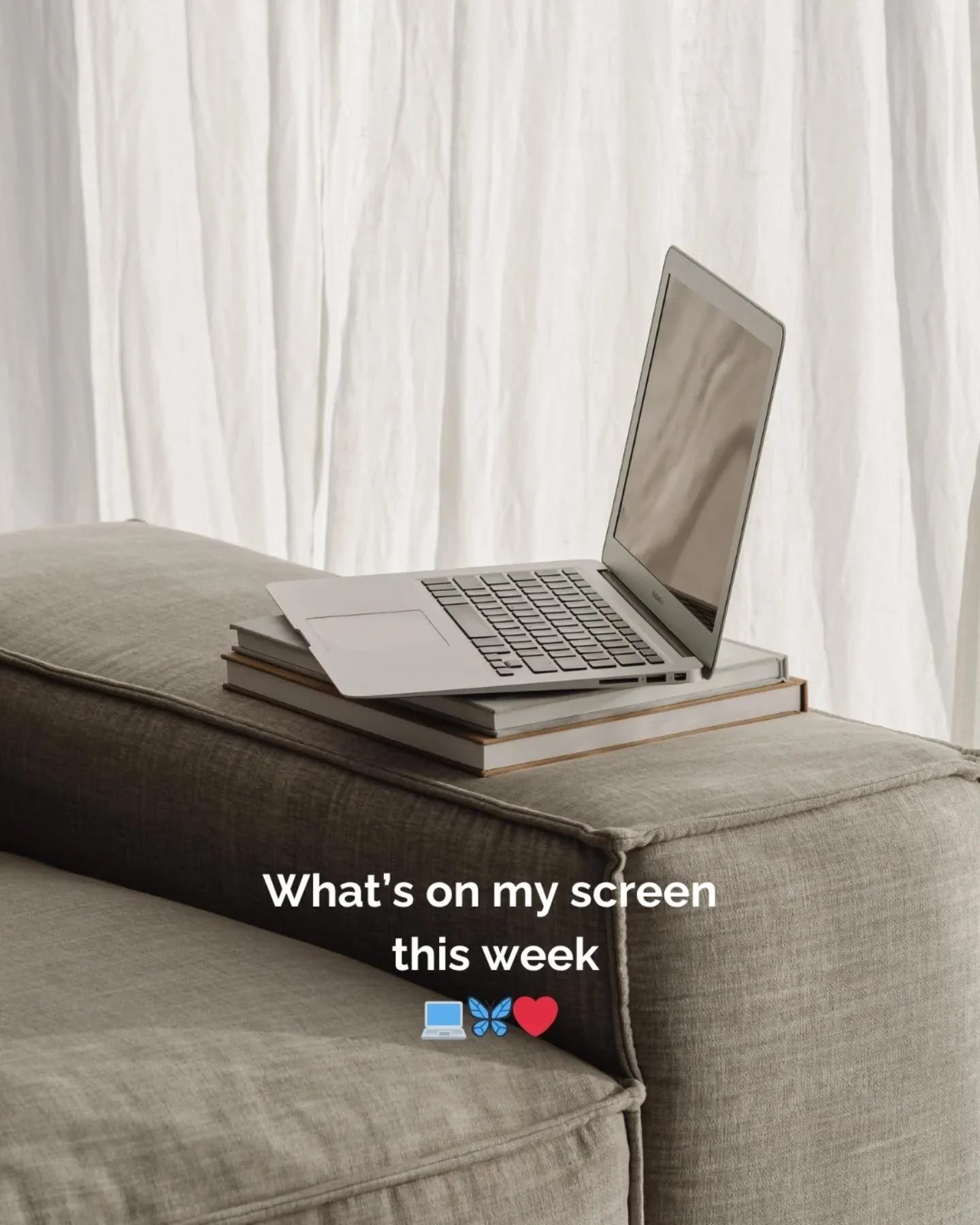 Some days my screen feels like a little documentary of my life as a designer.
Between planning social media content, sending a never-ending list of emails, hopping on calls with potential clients, and endlessly refining my website&hellip; it&rsquo;s 