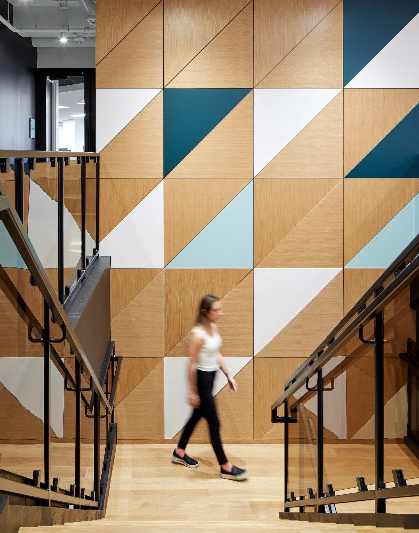 Just reminiscing about this incredible project we did for @spstower! We still love looking at these details. 

A little over a year ago, we helped build this two-floor amenity lounge to be the ultimate flexible space for tenants. Think: a spot to rec