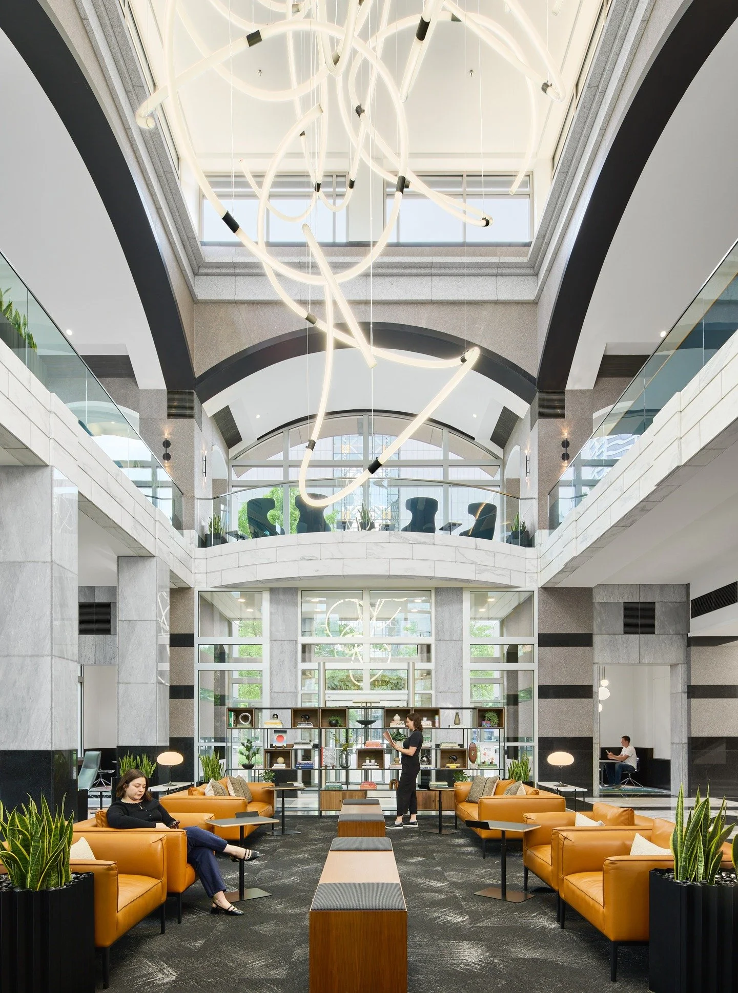 A one-of-a-kind lobby with one-of-a-kind light fixtures. 

The SPS Tower lobby in downtown Minneapolis is the perfect place to cozy up this winter. 

We worked with @studio__bv to make this lobby modern, bright and the perfect location for your next 
