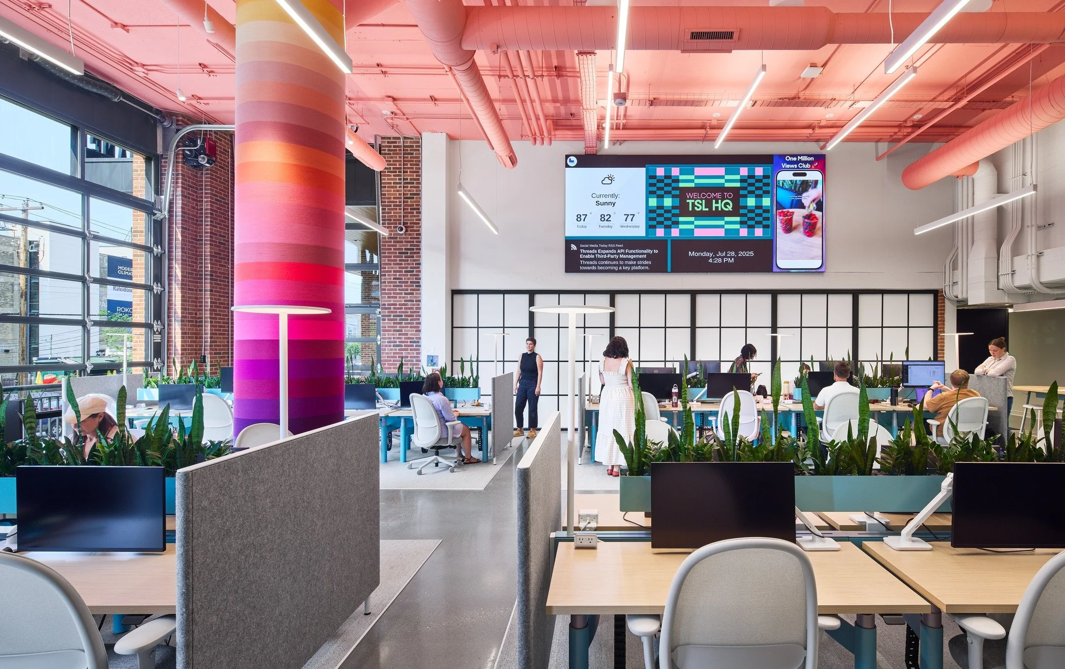 A space designed for collaboration and creativity!

When we envision a space built for high-level synergy, @thesociallights immediately comes to mind. Across 8,000 SF, every square foot was intentionally designed to bridge the gap between deep, heads
