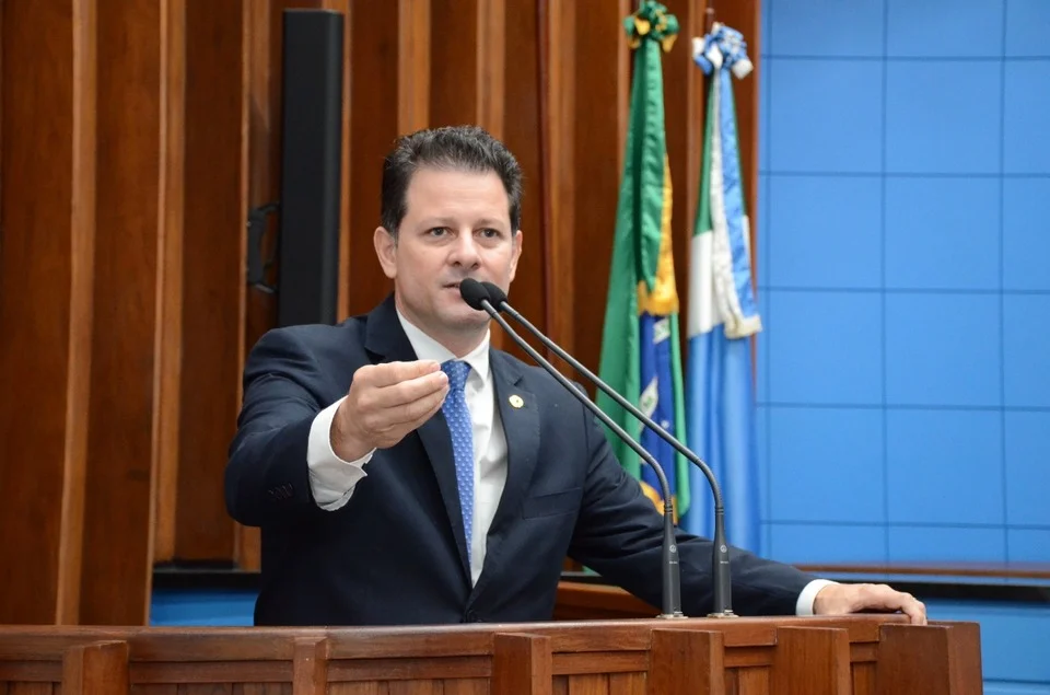 Aprovado projeto de Renato Câmara que garante cadastro provisório aos assentados de MS