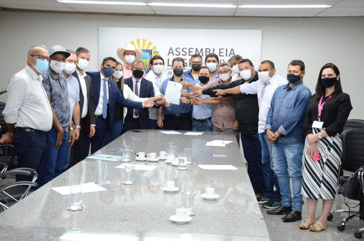 Deputado busca apoio para implantação de curso de Veterinária em Aquidauana