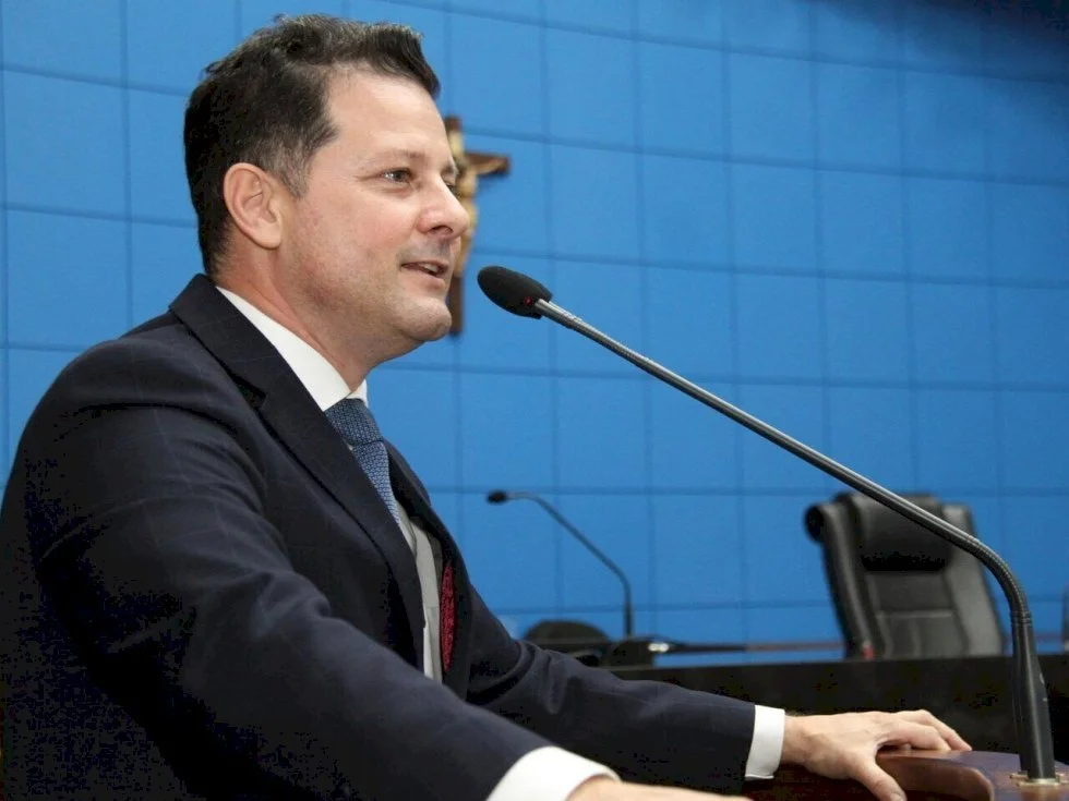 Deputado Renato atende o vereador ‘Tio Bubi’ e pede asfalto para MS-274 no Guaçu