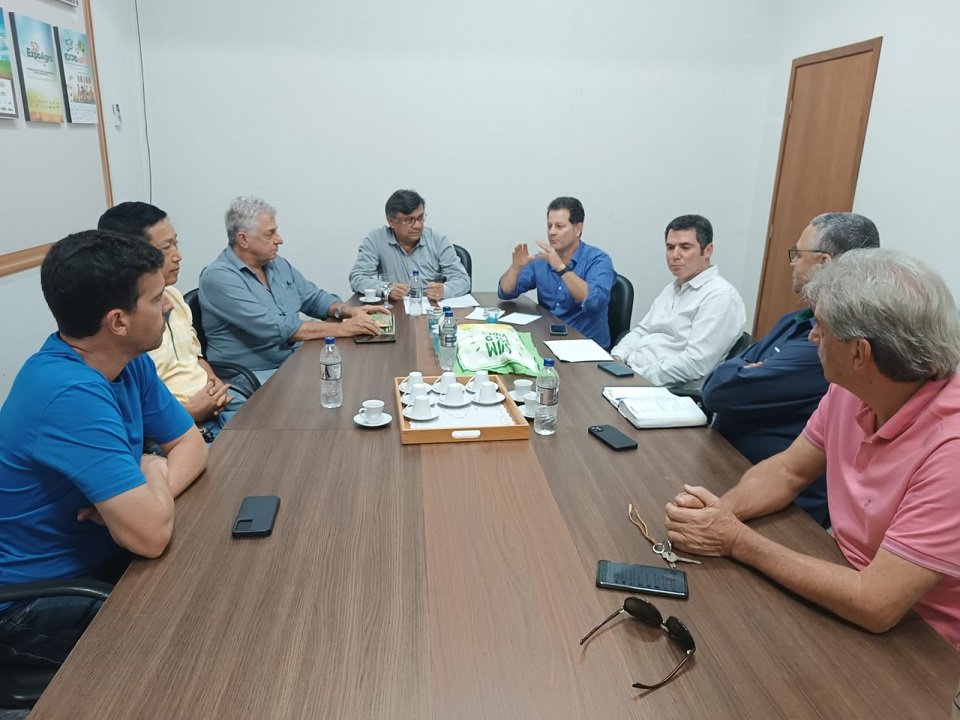 Sindicato Rural pede apoio de Renato para combater planta-daninha “milho guaxo”