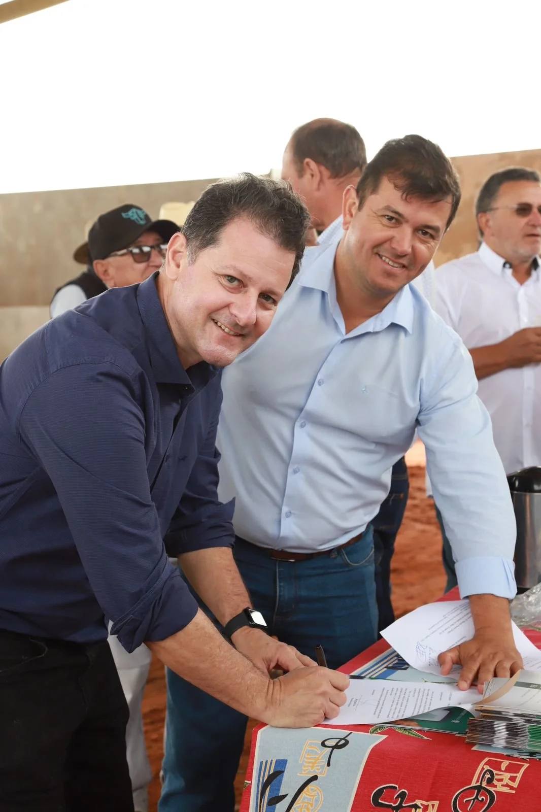 Renato Câmara reivindica caminhões para atender a Associação dos Suinocultores de Glória de Dourados