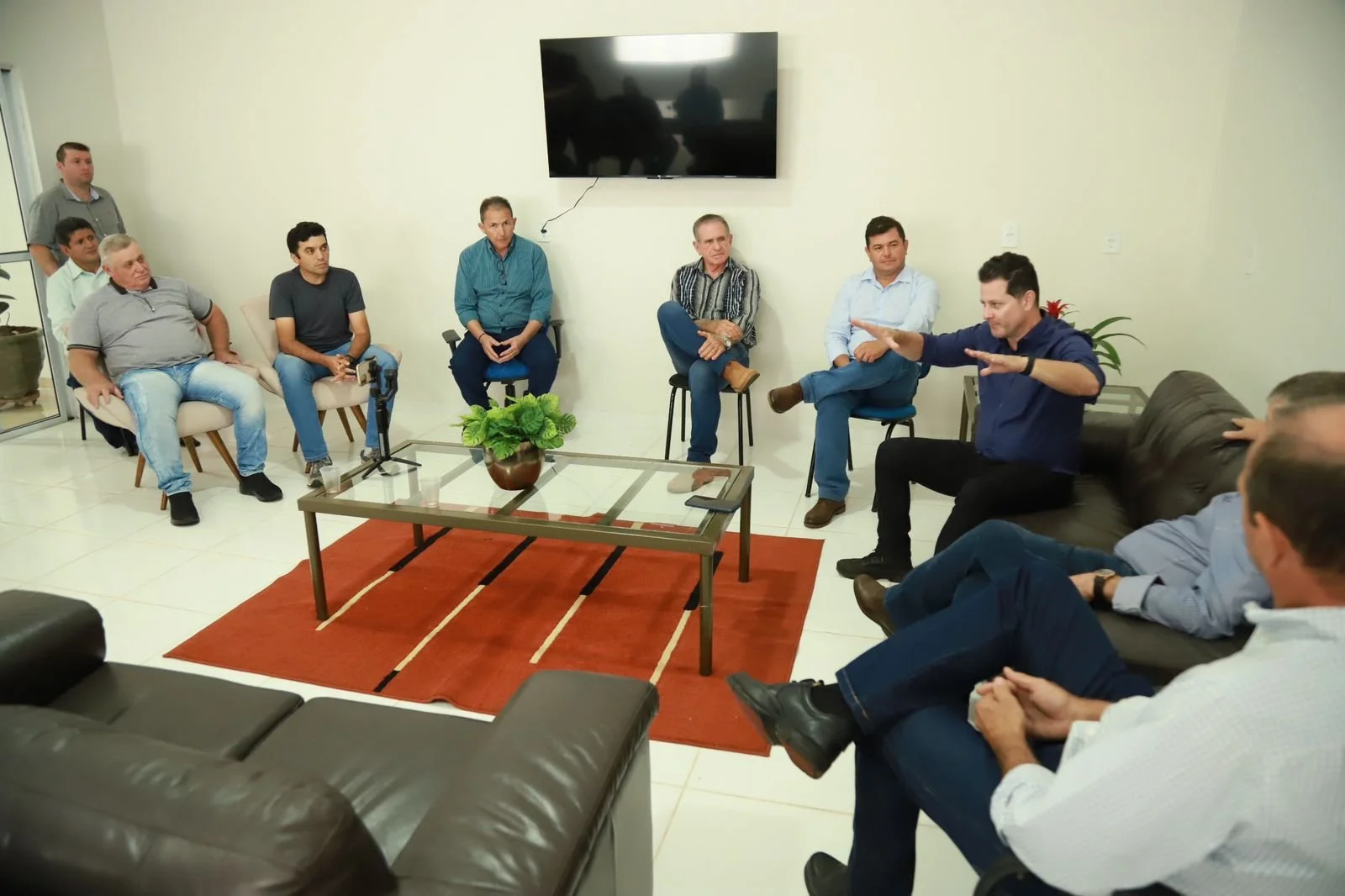 Governo contempla pedido de Renato e destina R$ 680 mil em apoio aos produtores de Glória, Jateí, Vicentina, Deodápolis e Fátima do Sul