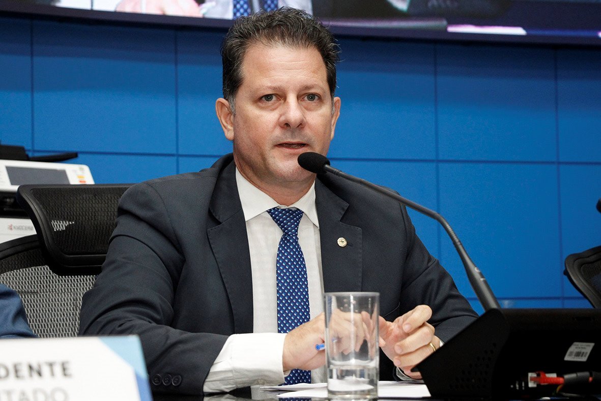 Deputado Renato cobra a manutenção da ponte sobre o córrego Ribeirão Lontrinha em Ribas do Rio Pardo Vice-presidente da Assembleia Legislativa de Mato Grosso do Sul, deputado Renato Câmara. Foto: Assessoria