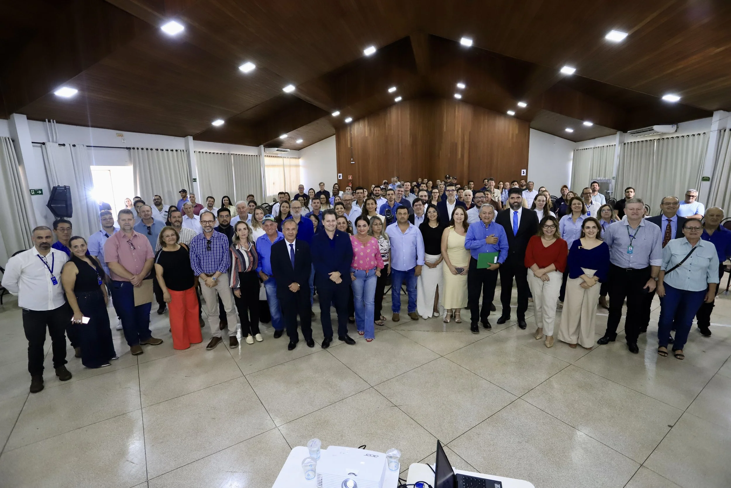 A voz do produtor avança no Congresso e ratificação é adiada, comemora Renato Câmara