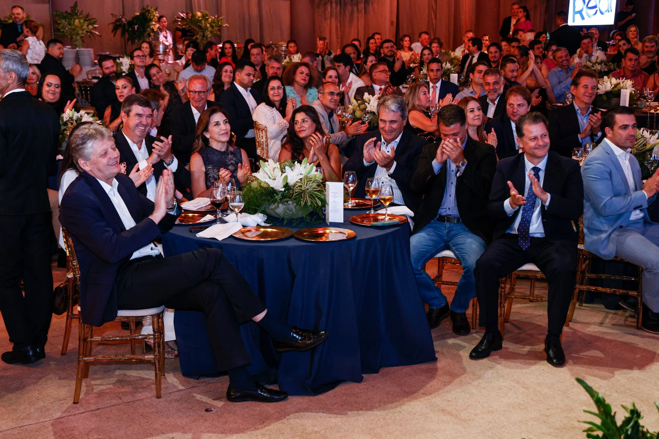 Homenagem a médicos-veterinários com nome de Claudio Martins Real é criada por projeto de Renato Câmara