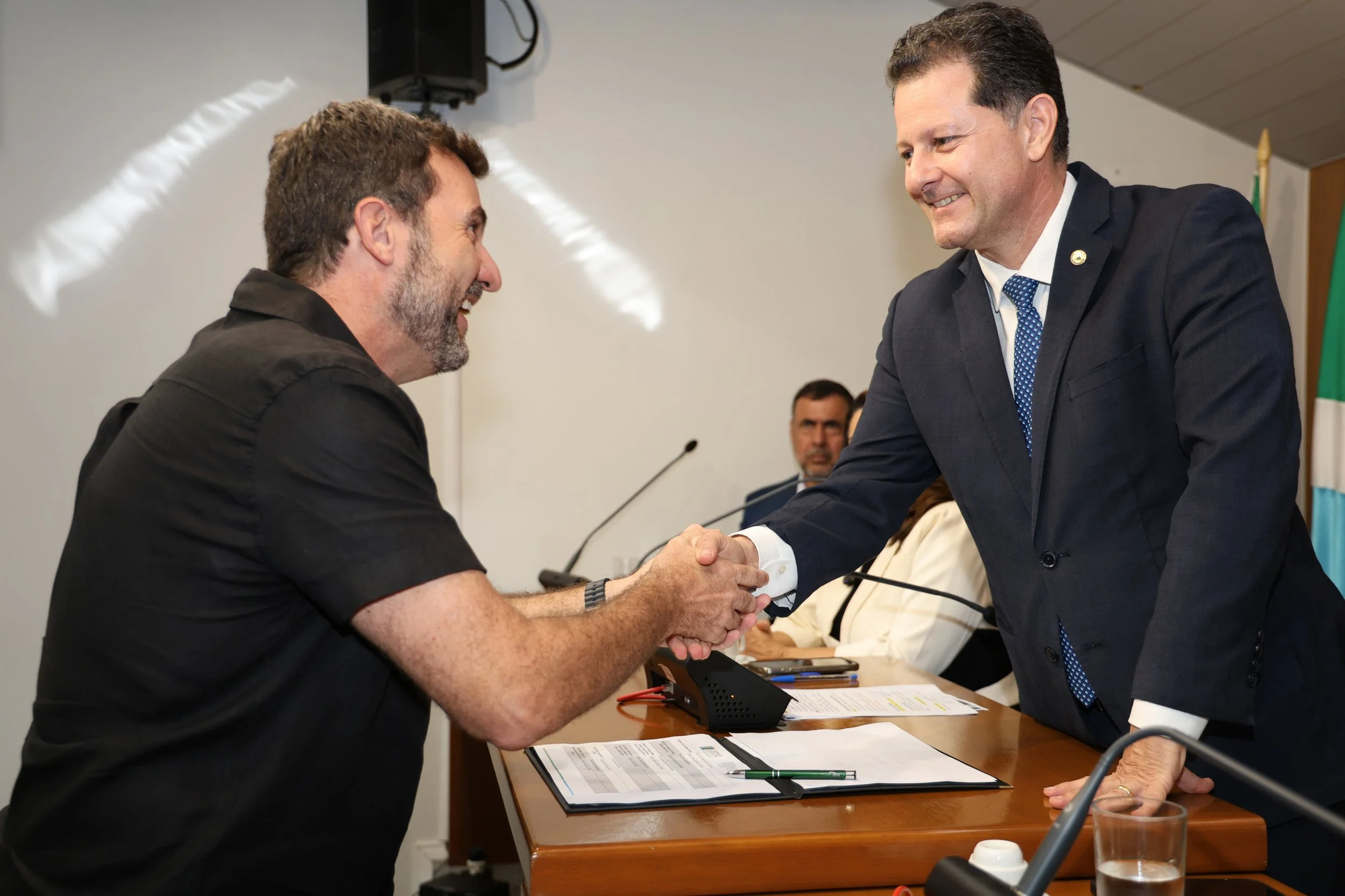 Inédita: ALEMS realiza posse dos membros da Frente em Apoio ao Varejo de Comércio e Serviços