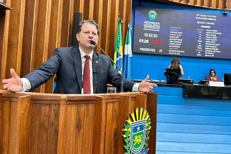   Renato Câmara defende que o Brasil adote o status de “estado livre de gripe aviária”, e não mais “país livre”, para evitar que focos isolados prejudiquem toda a produção nacional. “Só o MS é maior que o Reino Unido. Precisamos de protocolos que respeitem nossa realidade continental”, afirmou.  