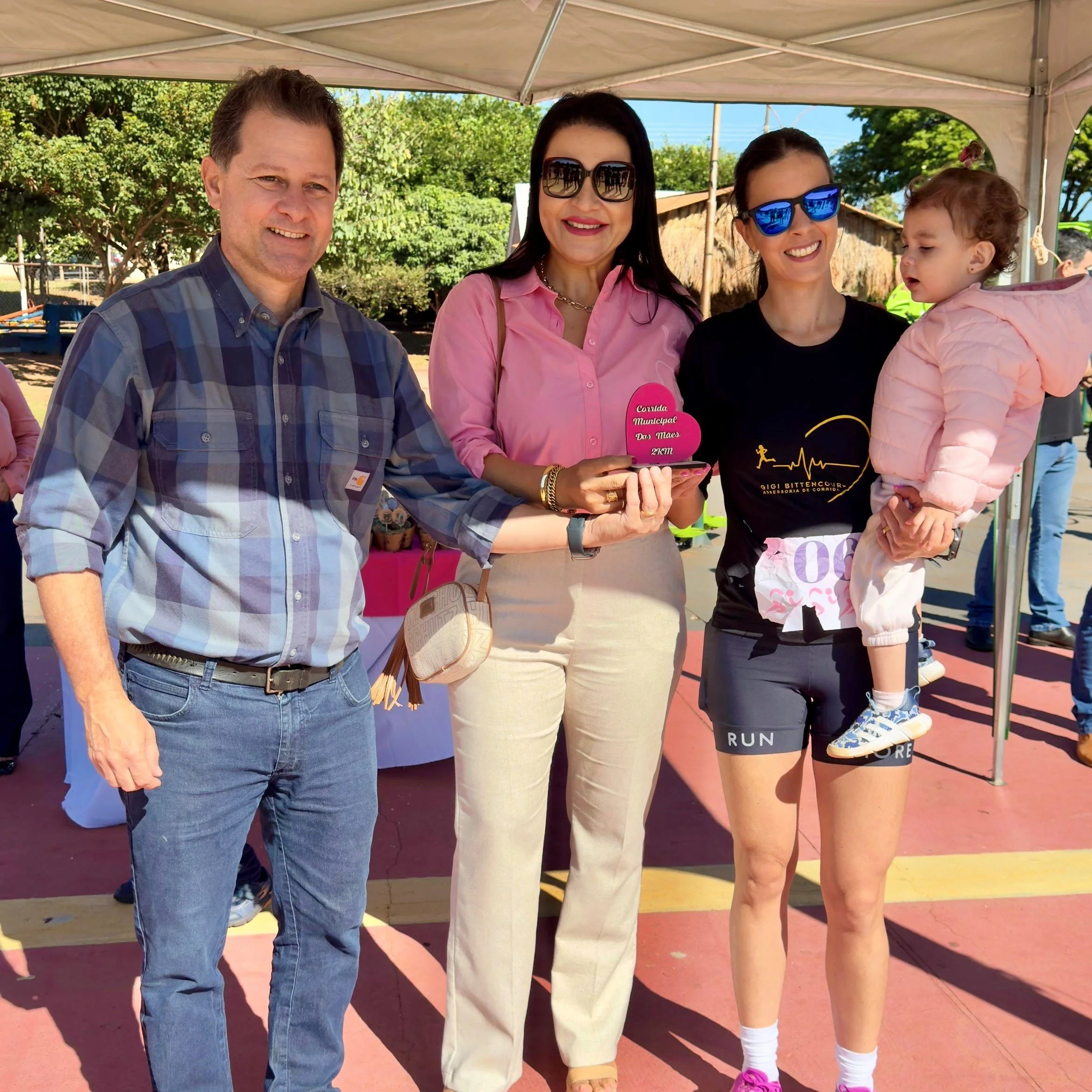 Festa e homenagem às mães marcam fim de semana em Sete Quedas
