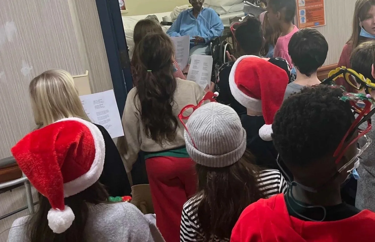 Dec 18. - Amsterdam House (bedside)