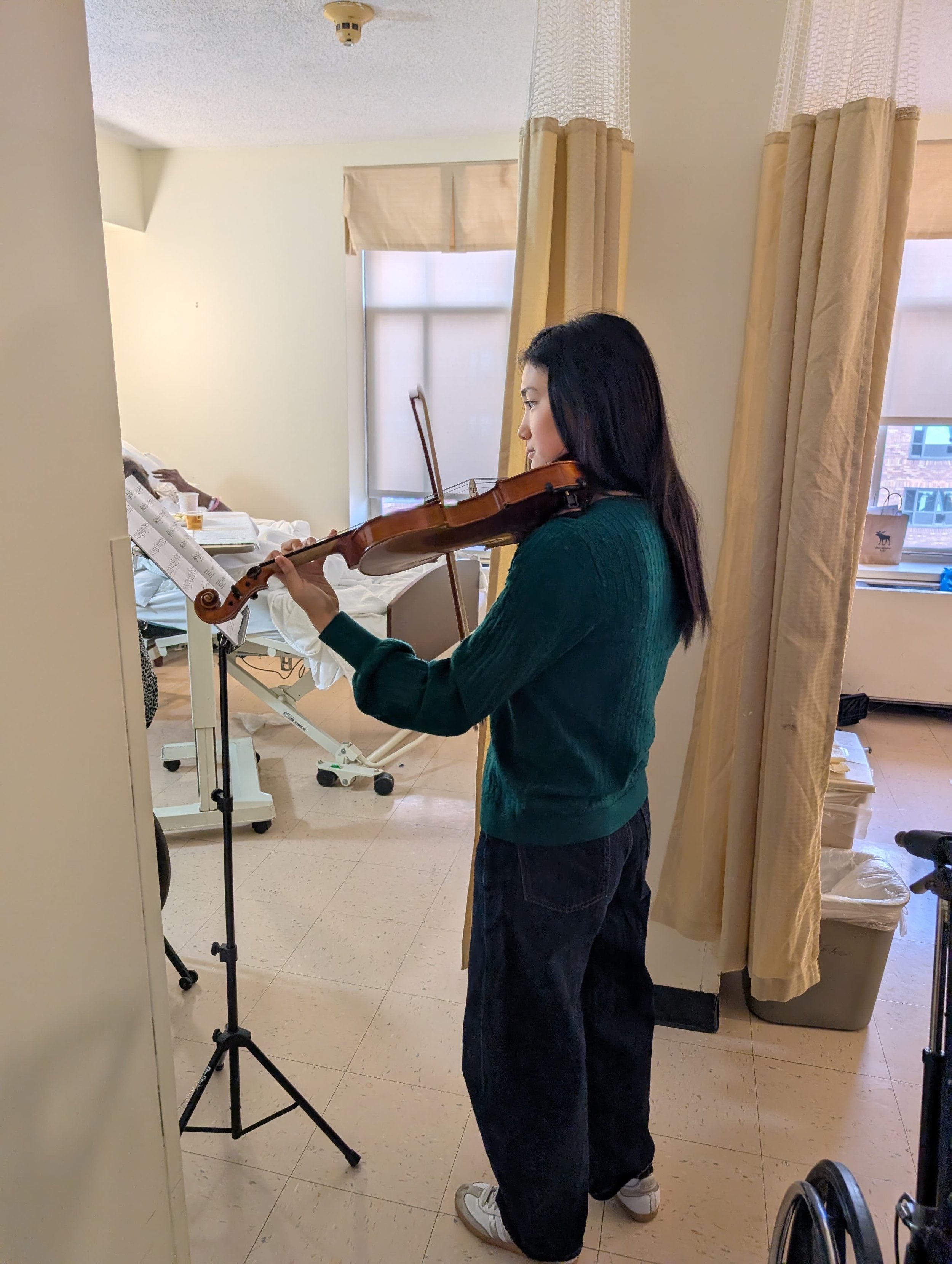 Dec 20. - Amsterdam House  (bedside)