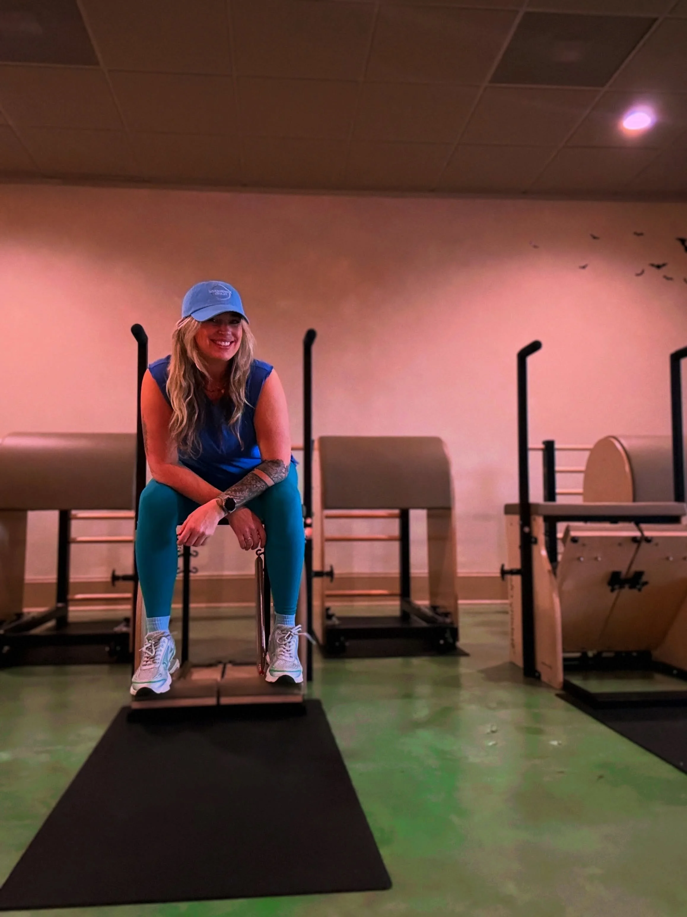 A little humbling moment with the chair this morning 💙💚

#pilatesteacher #pilateschair #stability #control #pilatesflow