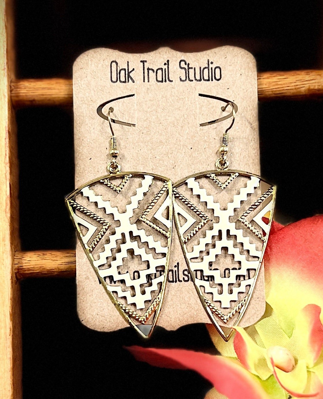 https://i.etsystatic.com/19600681/r/il/6cf587/6197864821/il_fullxfull.6197864821_bkoq.jpg