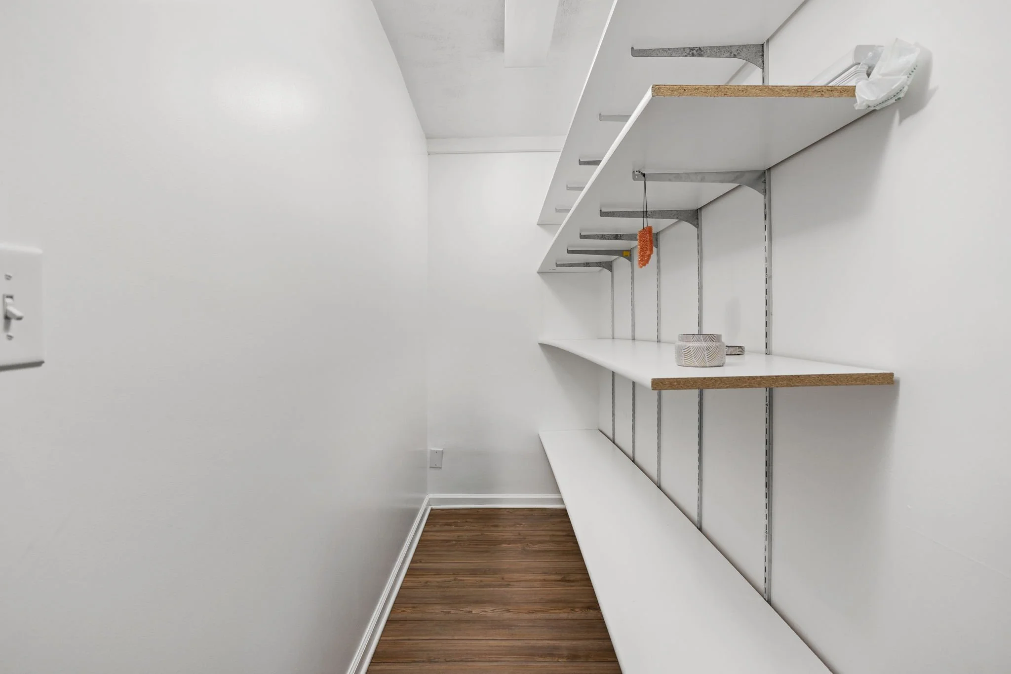 17-web-or-mls-6607-w-ryan-dr.jpg