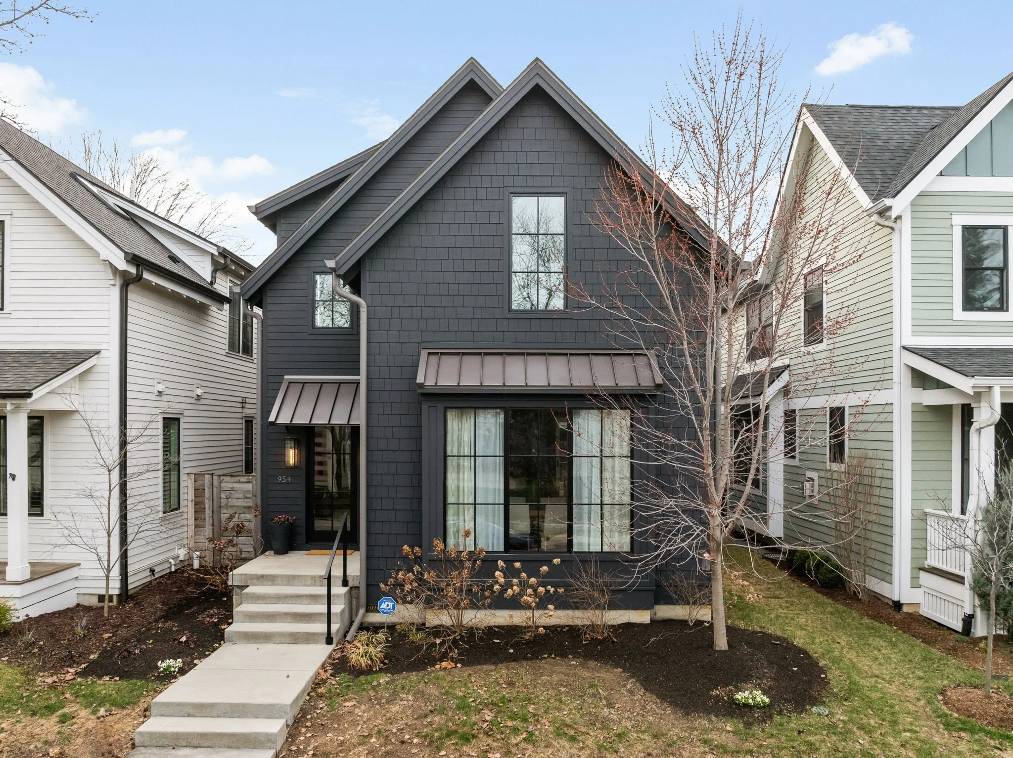 1-web-or-mls-01 - 954 Stillwell St.jpg